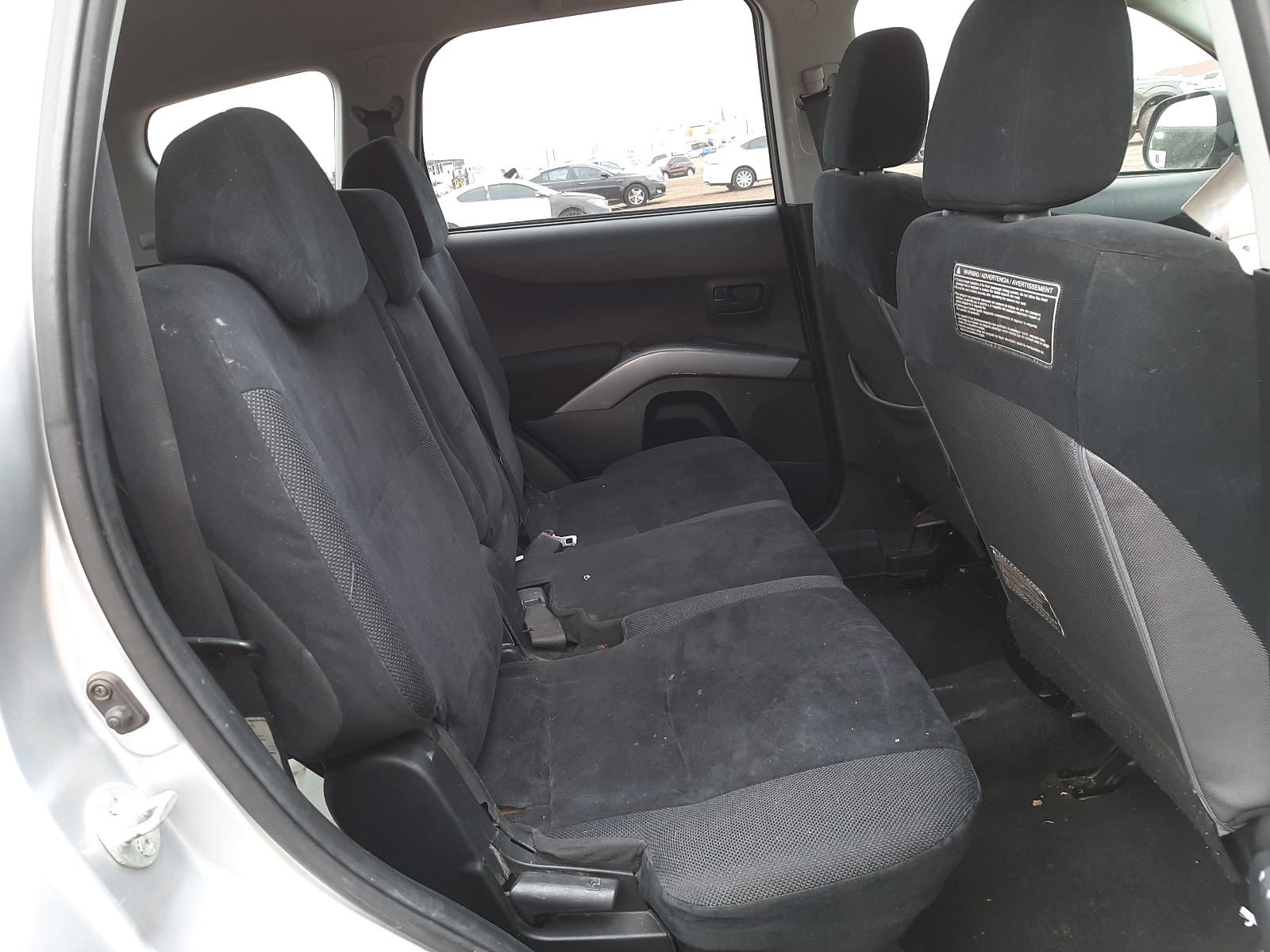 Photo 6 from auction – 2007 MITSUBISHI OUTLANDER with VIN JA4MS41X57U010079