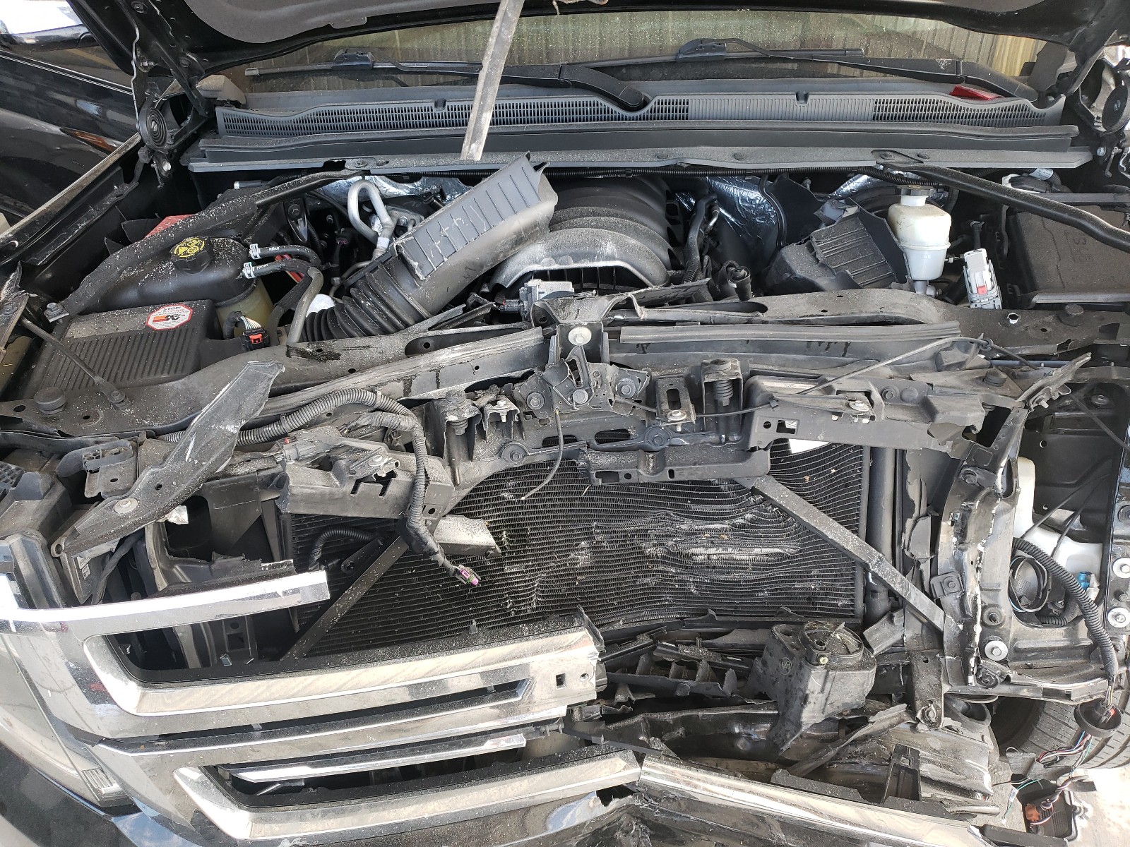 Photo 7 from auction – 2015 CHEVROLET SUBURBAN with VIN 1GNSKKKC7FR622015
