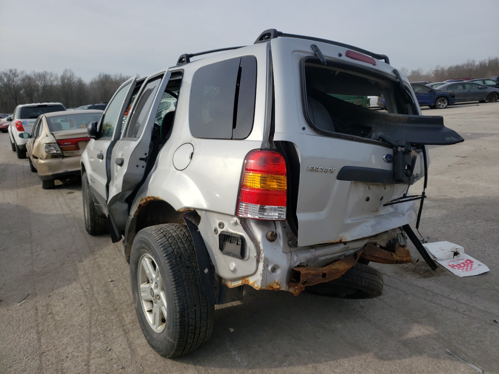 Photo 3 from auction – 2005 FORD ESCAPE HEV with VIN 1FMYU95H25KD55043