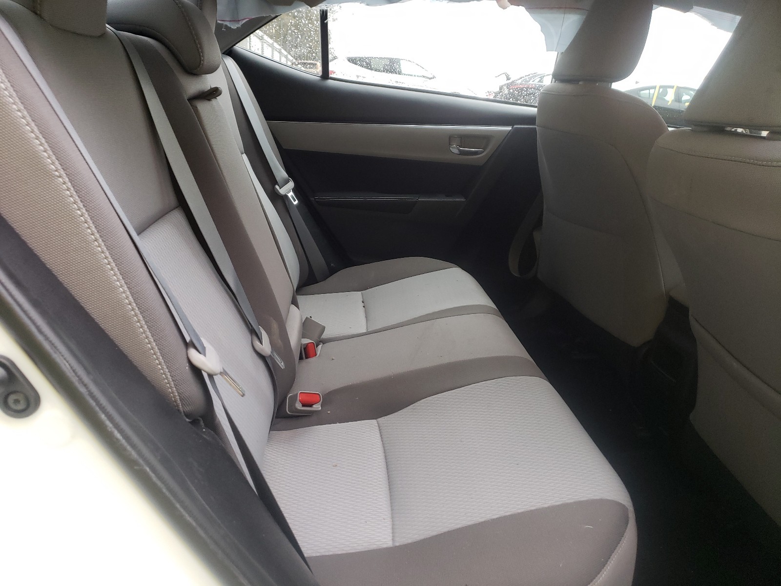 Photo 6 from auction – 2018 TOYOTA COROLLA with VIN 5YFBURHE6JP816798