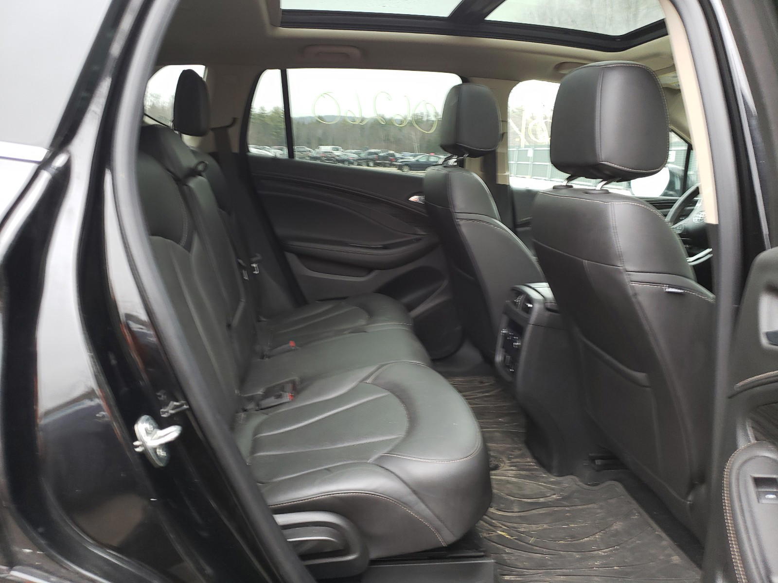 Photo 6 from auction – 2018 BUICK ENVISION E with VIN LRBFX2SA1JD004493