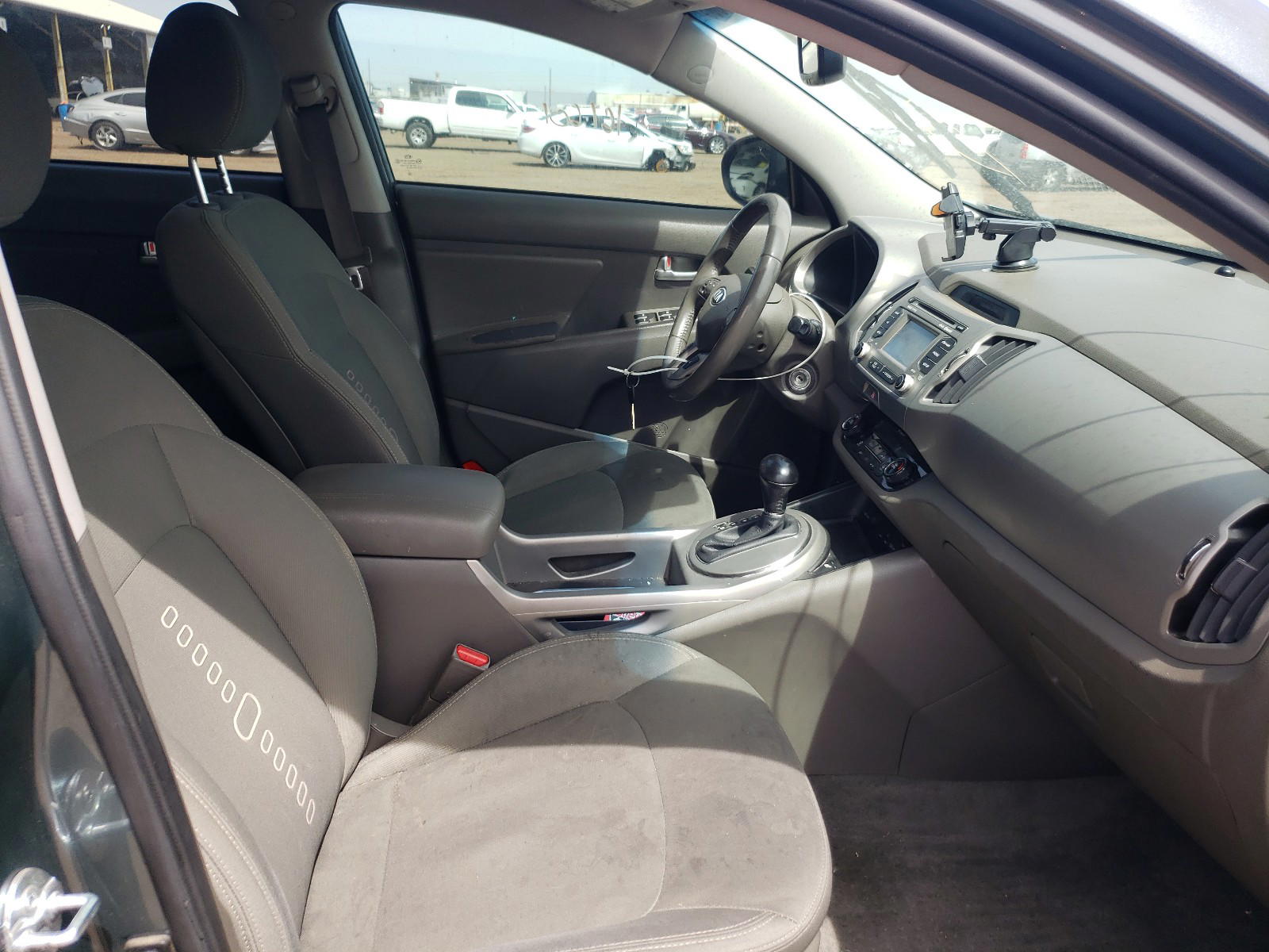 Photo 5 from auction – 2014 KIA SPORTAGE E with VIN KNDPC3AC1E7558759