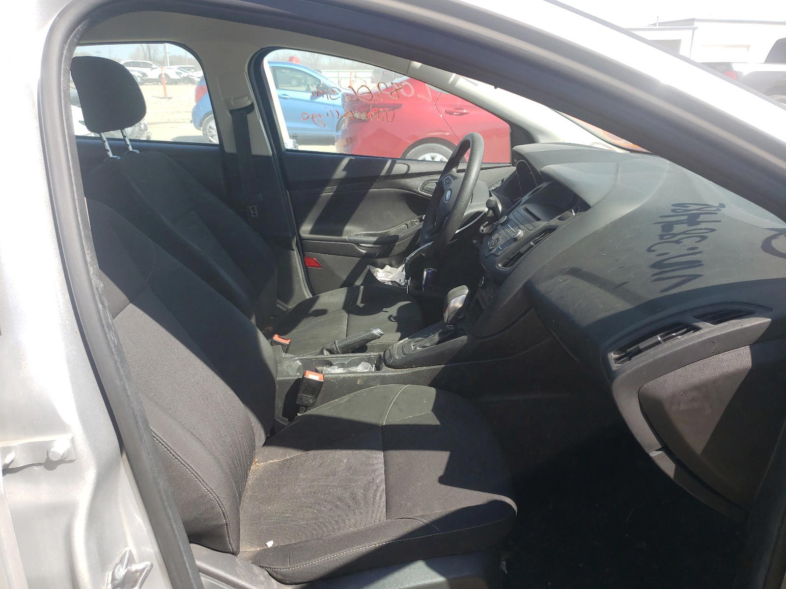 Photo 5 from auction – 2016 FORD FOCUS S with VIN 1FADP3E24GL387482