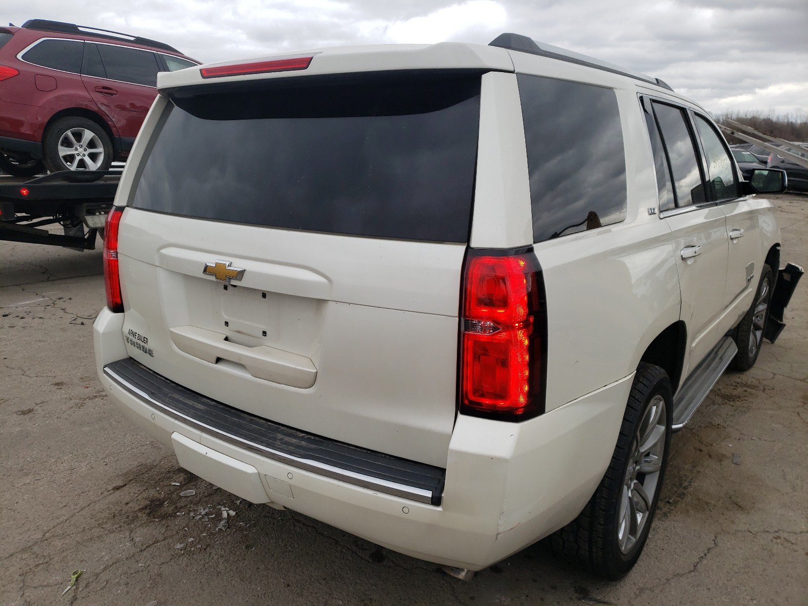 Photo 4 from auction – 2015 CHEVROLET TAHOE with VIN 1GNSKCKC8FR244440