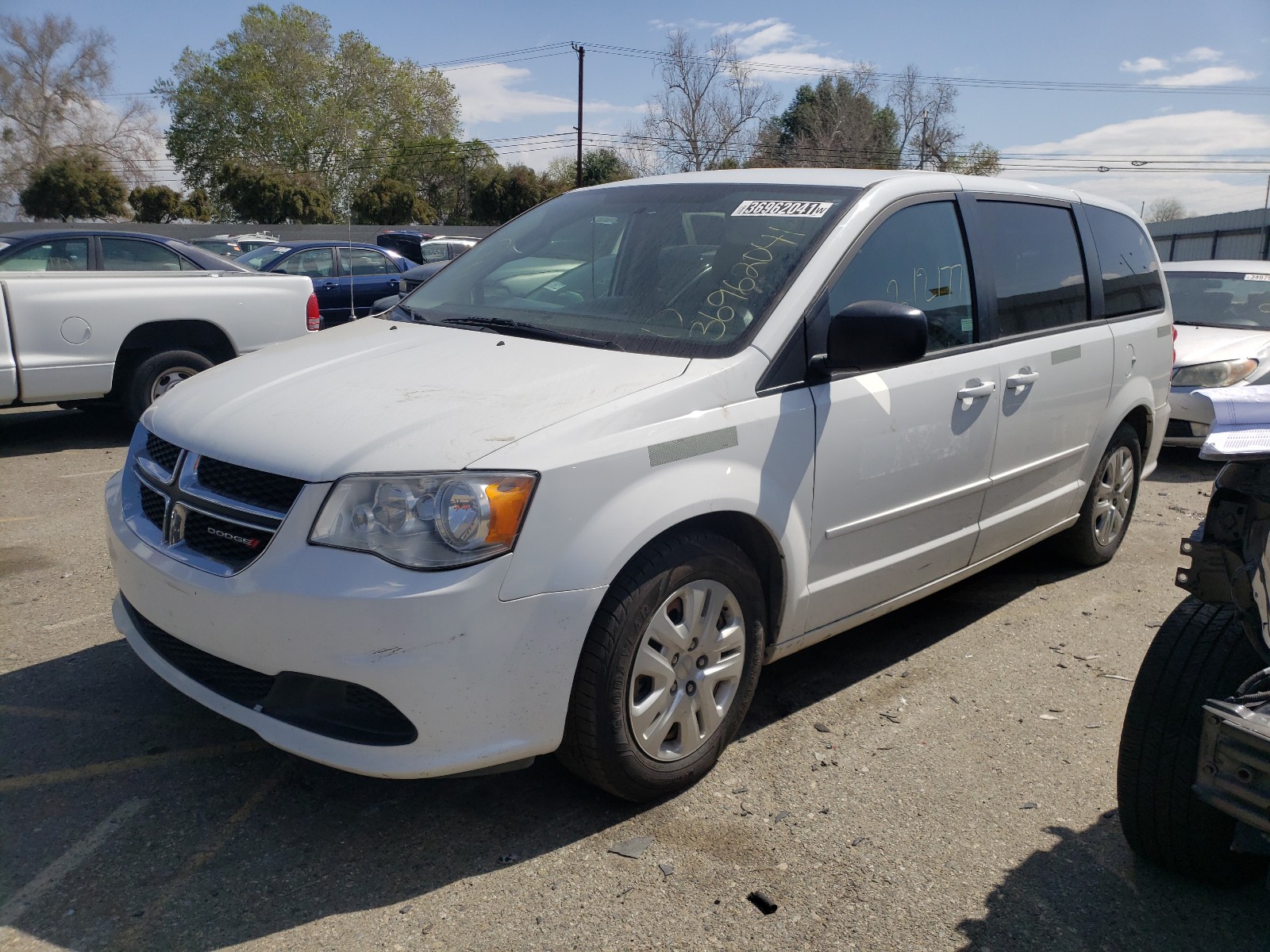 Photo 2 from auction – 2017 DODGE GRAND CARA with VIN 2C4RDGBG9HR706660