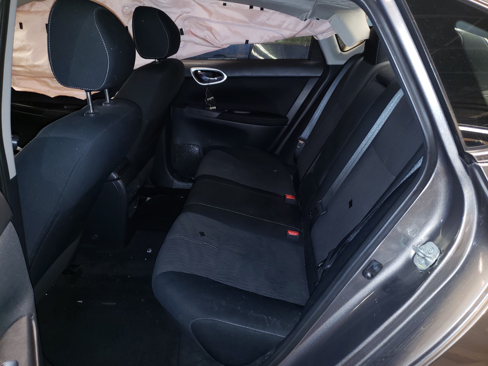 Photo 6 from auction – 2015 NISSAN SENTRA S with VIN 3N1AB7AP3FL679408