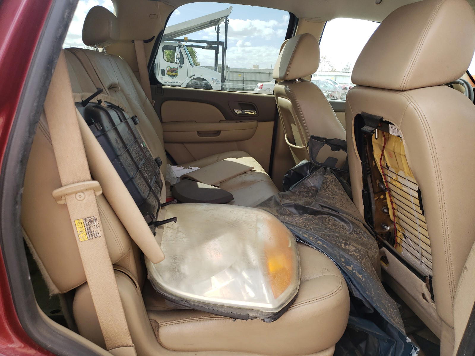 Photo 6 from auction – 2007 GMC YUKON with VIN 1GKFC13J97R136987