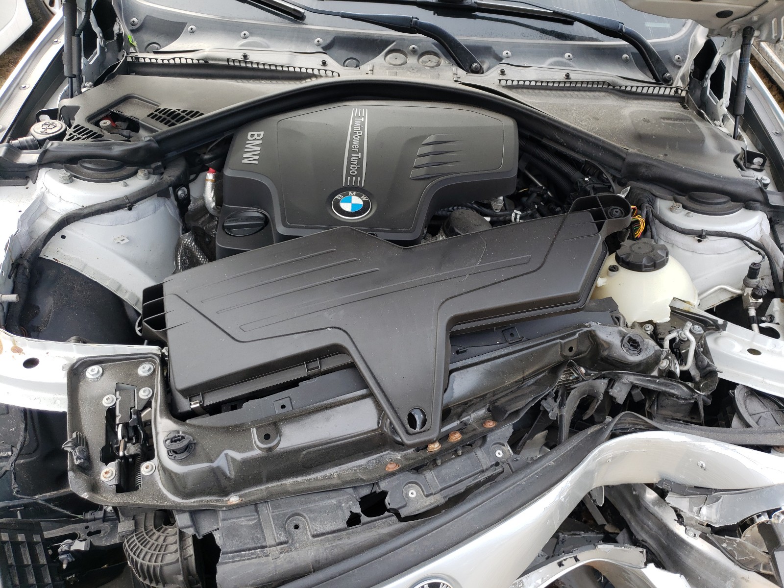 Photo 7 from auction – 2014 BMW 320 I XDRI with VIN WBA3C3G55ENR25694