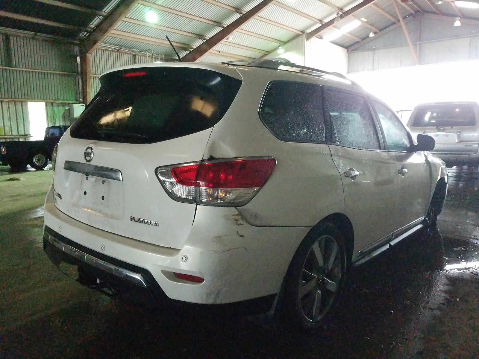 Photo 4 from auction – 2013 NISSAN PATHFINDER with VIN 5N1AR2MN5DC652088