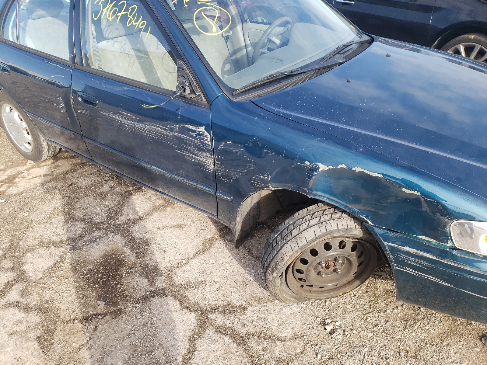 Photo 9 from auction – 2000 TOYOTA COROLLA VE with VIN 1NXBR12E6YZ344784
