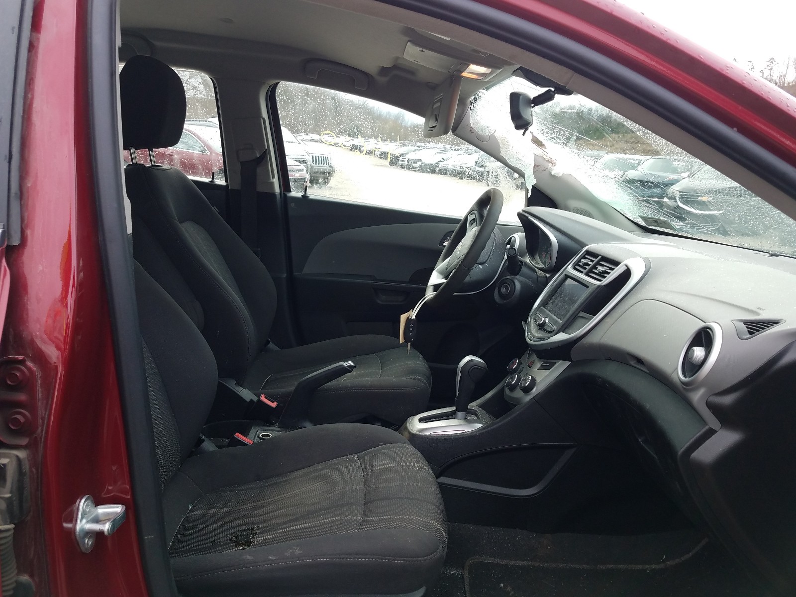 Photo 5 from auction – 2020 CHEVROLET SONIC LT with VIN 1G1JD5SB3L4104752