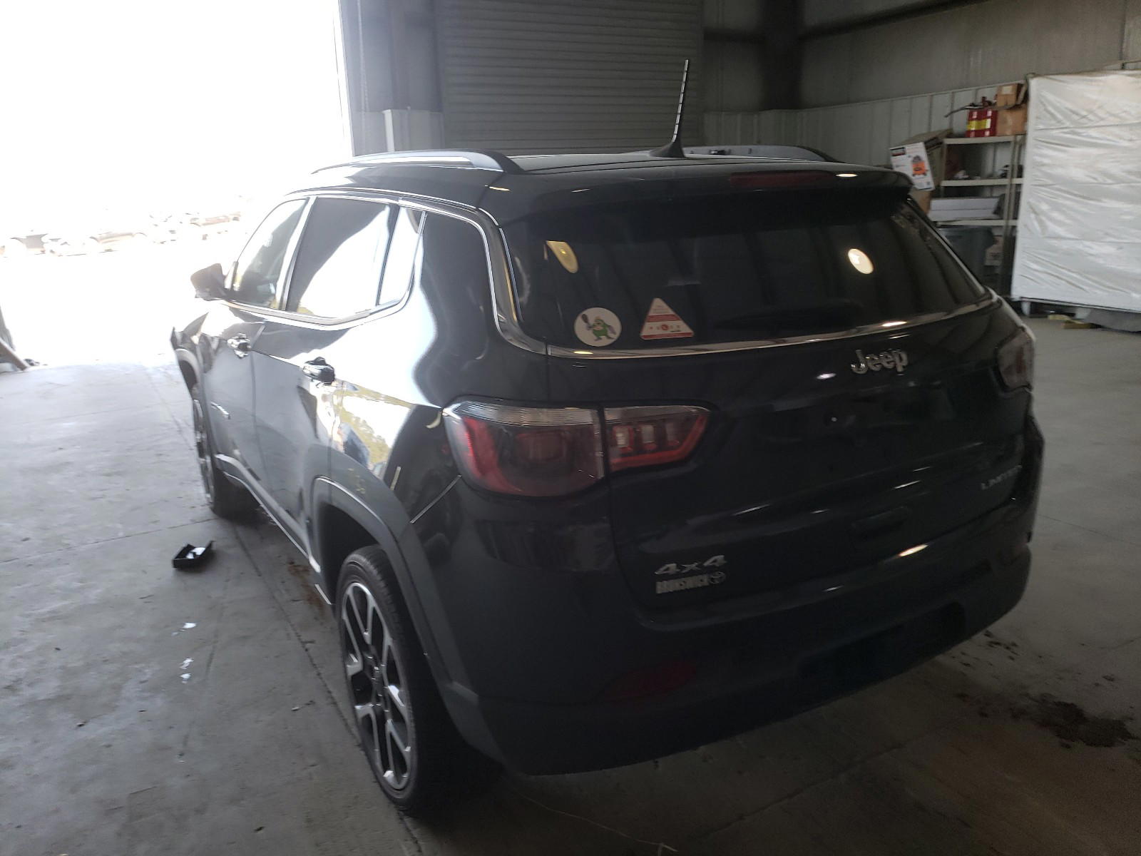 Photo 3 from auction – 2017 JEEP COMPASS LI with VIN 3C4NJDCB9HT639905