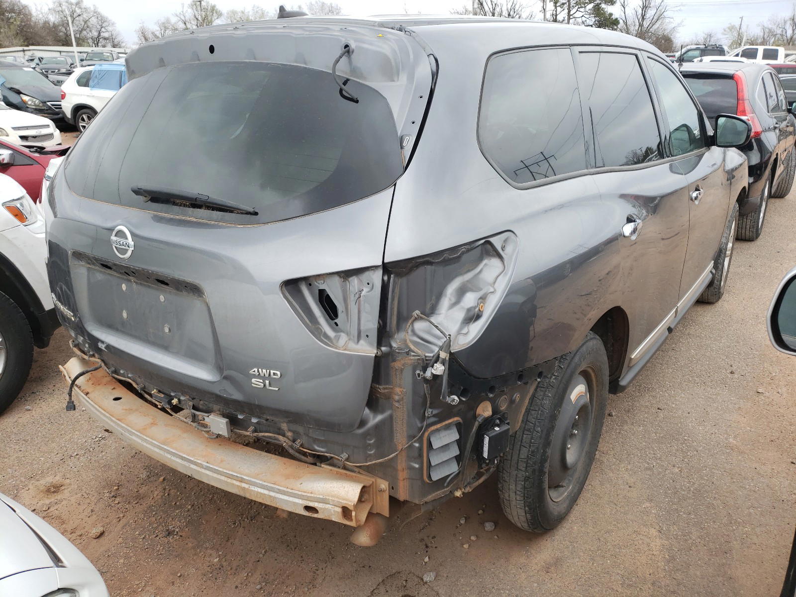 Photo 4 from auction – 2016 NISSAN PATHFINDER with VIN 5N1AR2MM2GC626401