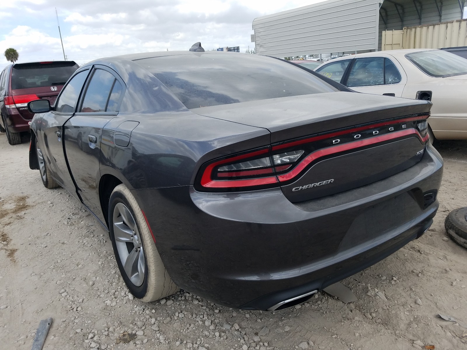 Photo 3 from auction – 2017 DODGE CHARGER SX with VIN 2C3CDXHG7HH530800