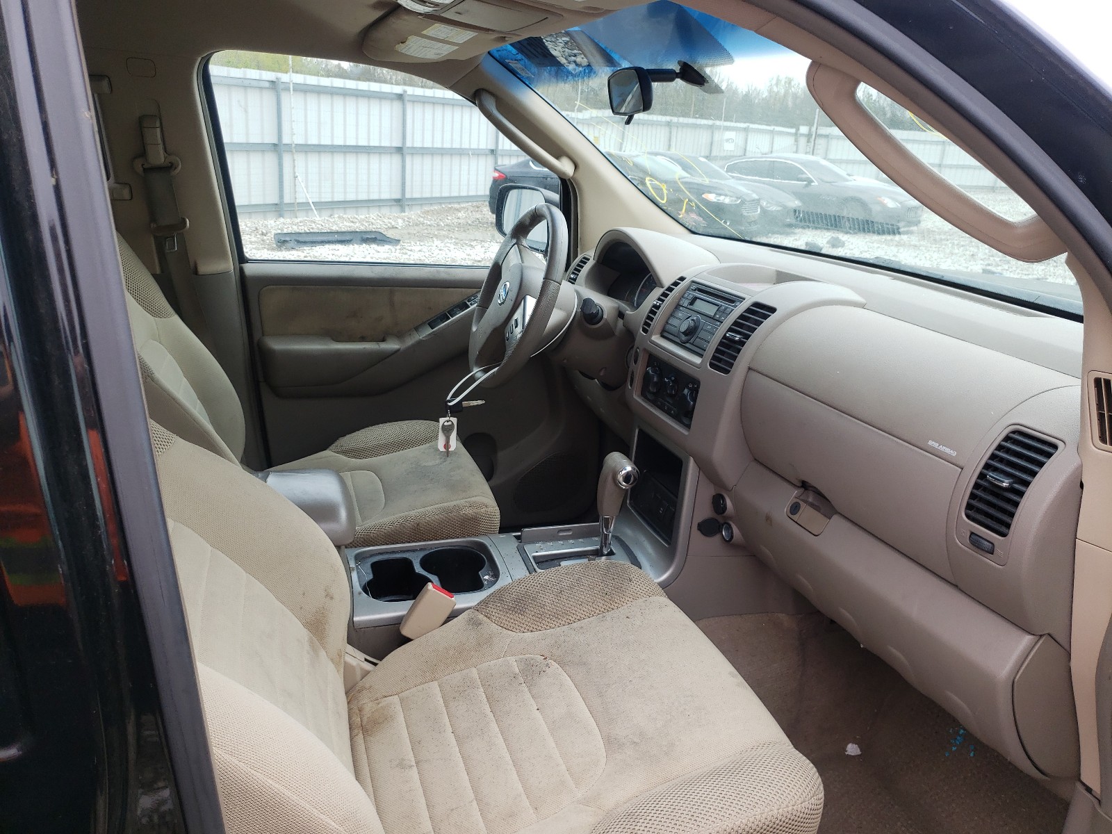 Photo 5 from auction – 2010 NISSAN PATHFINDER with VIN 5N1AR1NNXAC606695