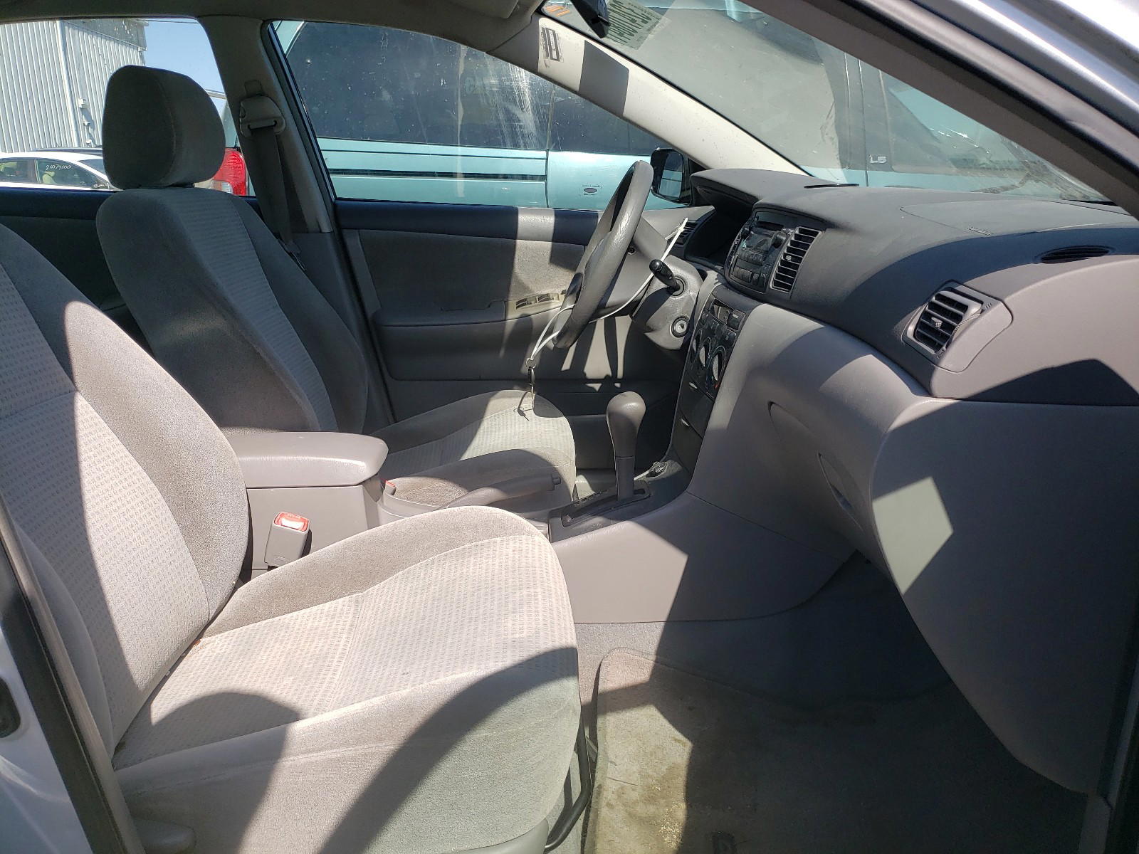 Photo 5 from auction – 2006 TOYOTA COROLLA CE with VIN 2T1BR32E96C567153