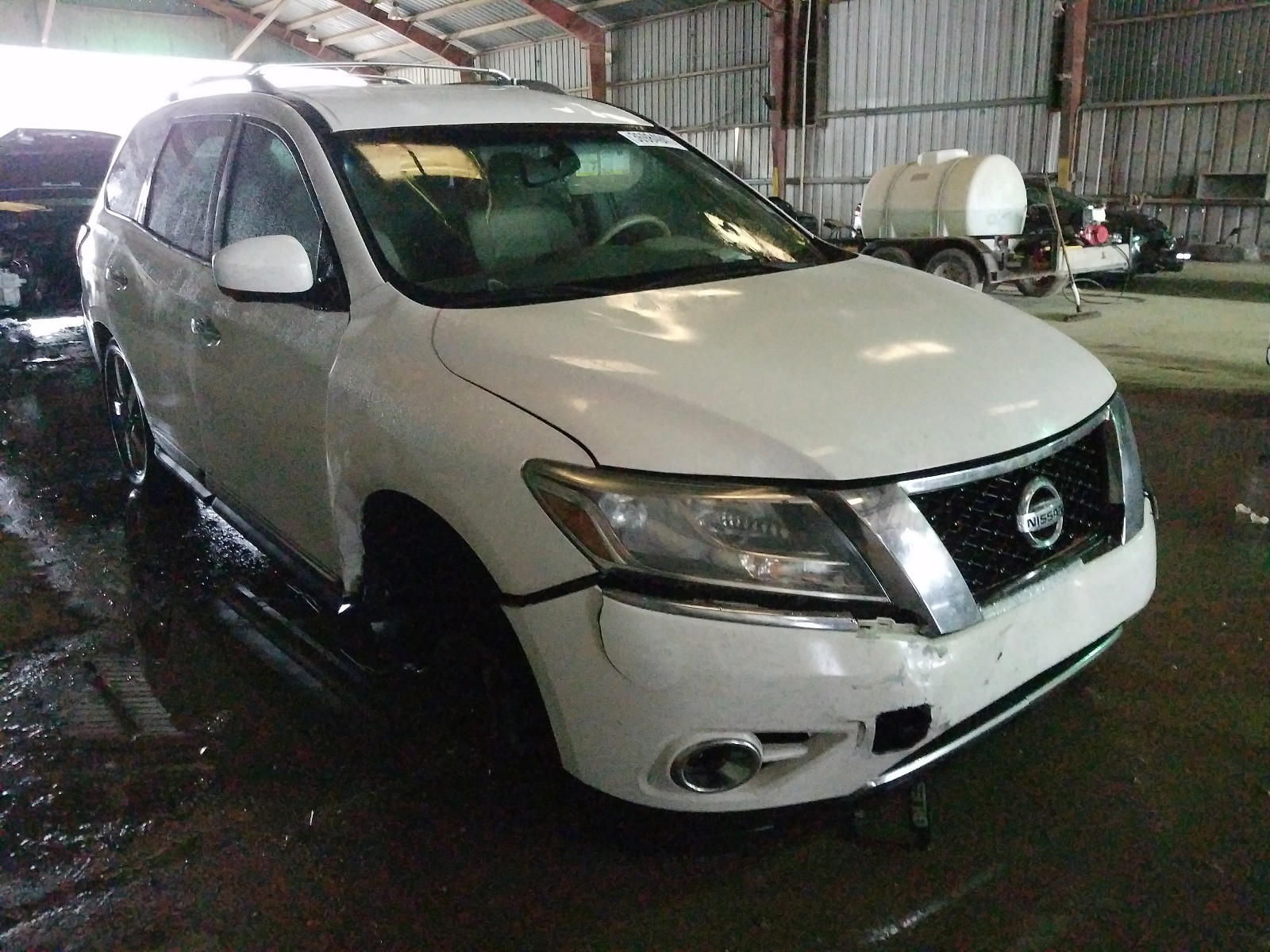 NISSAN PATHFINDER 2013 with VIN 5N1AR2MN5DC652088 - Photo from auction