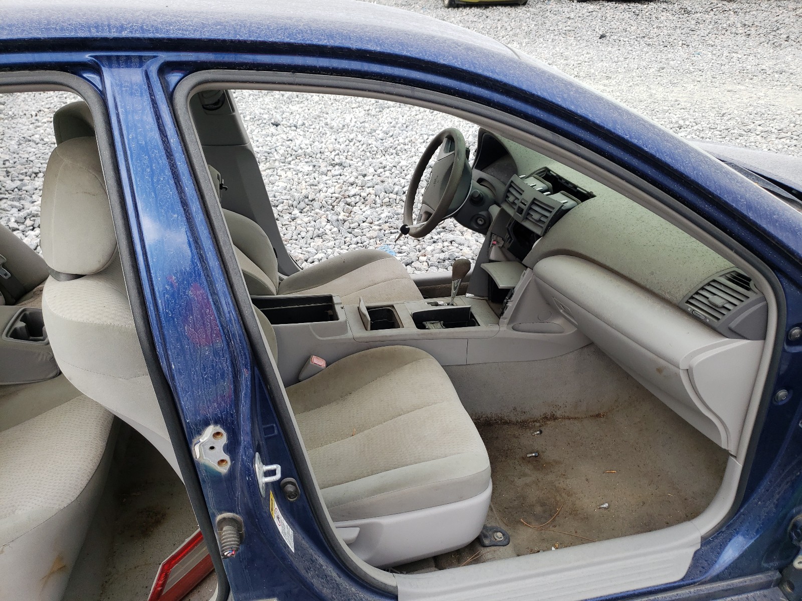 Photo 5 from auction – 2010 TOYOTA CAMRY BASE with VIN 4T1BF3EK4AU557695