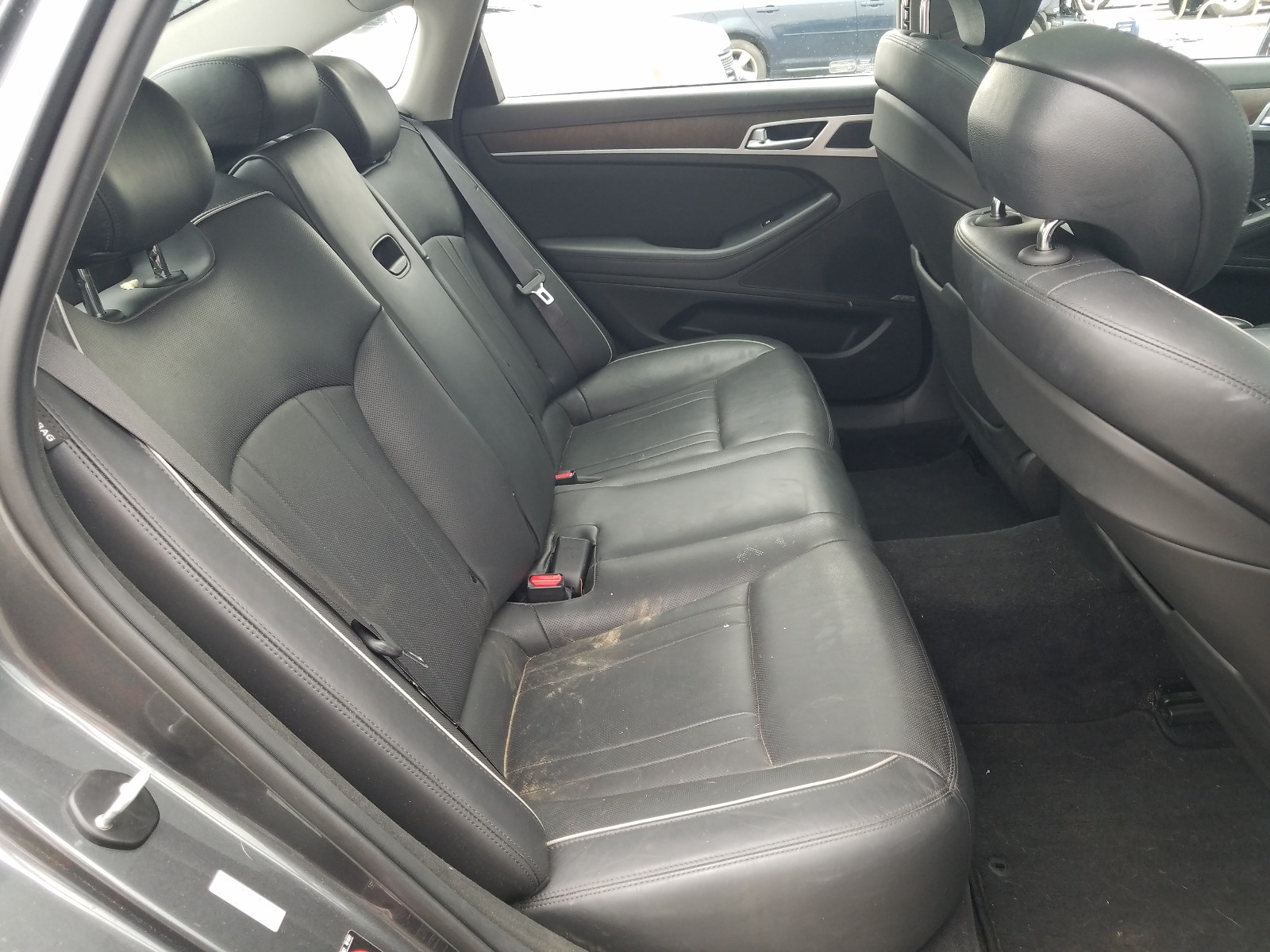 Photo 6 from auction – 2017 GENESIS G80 ULTIMA with VIN KMHGN4JF6HU211097