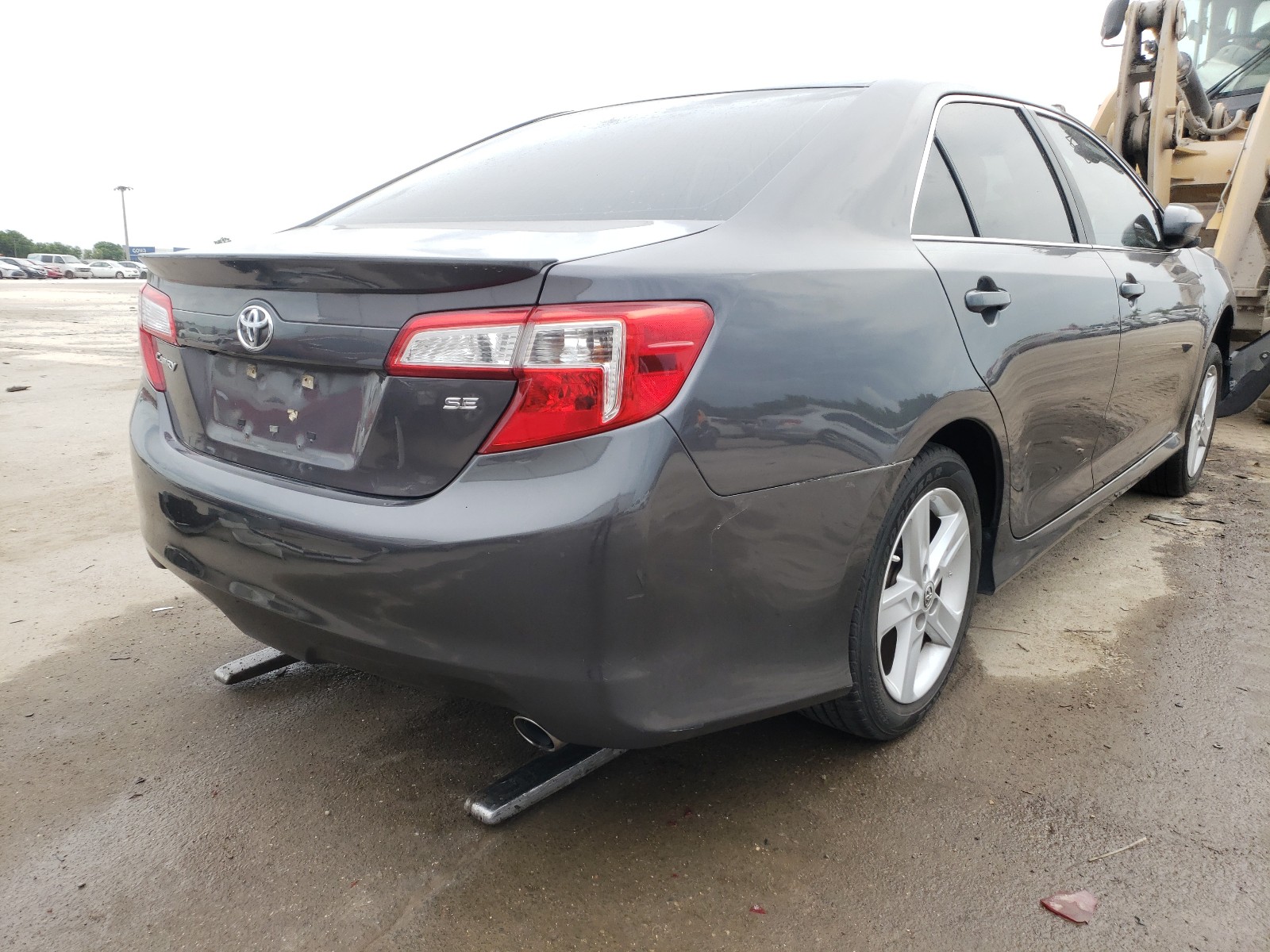 Photo 4 from auction – 2014 TOYOTA CAMRY L with VIN 4T1BF1FK9EU383499