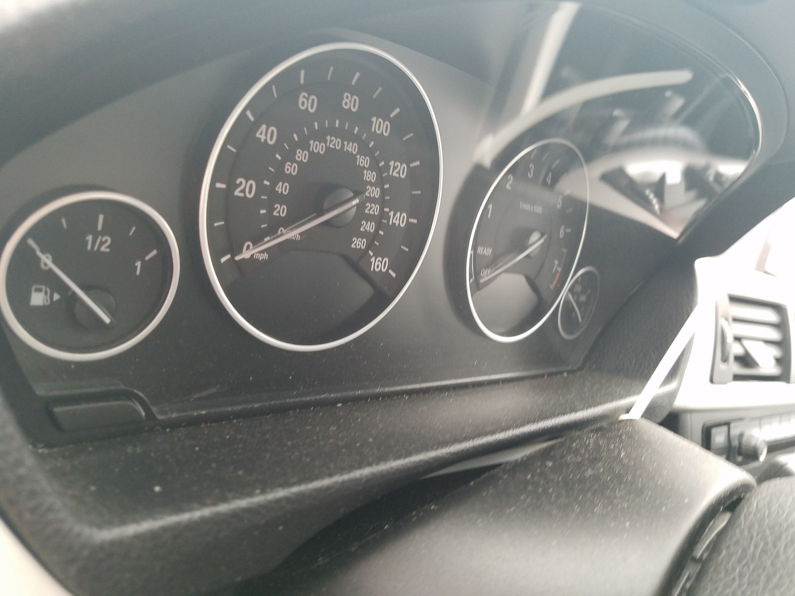 Photo 8 from auction – 2014 BMW 320 I XDRI with VIN WBA3C3G55ENR25694