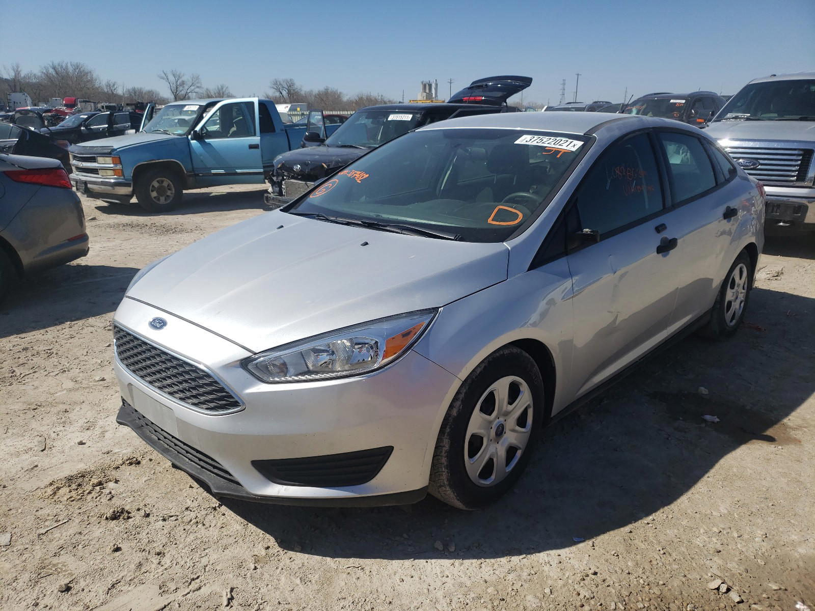 Photo 2 from auction – 2016 FORD FOCUS S with VIN 1FADP3E24GL387482