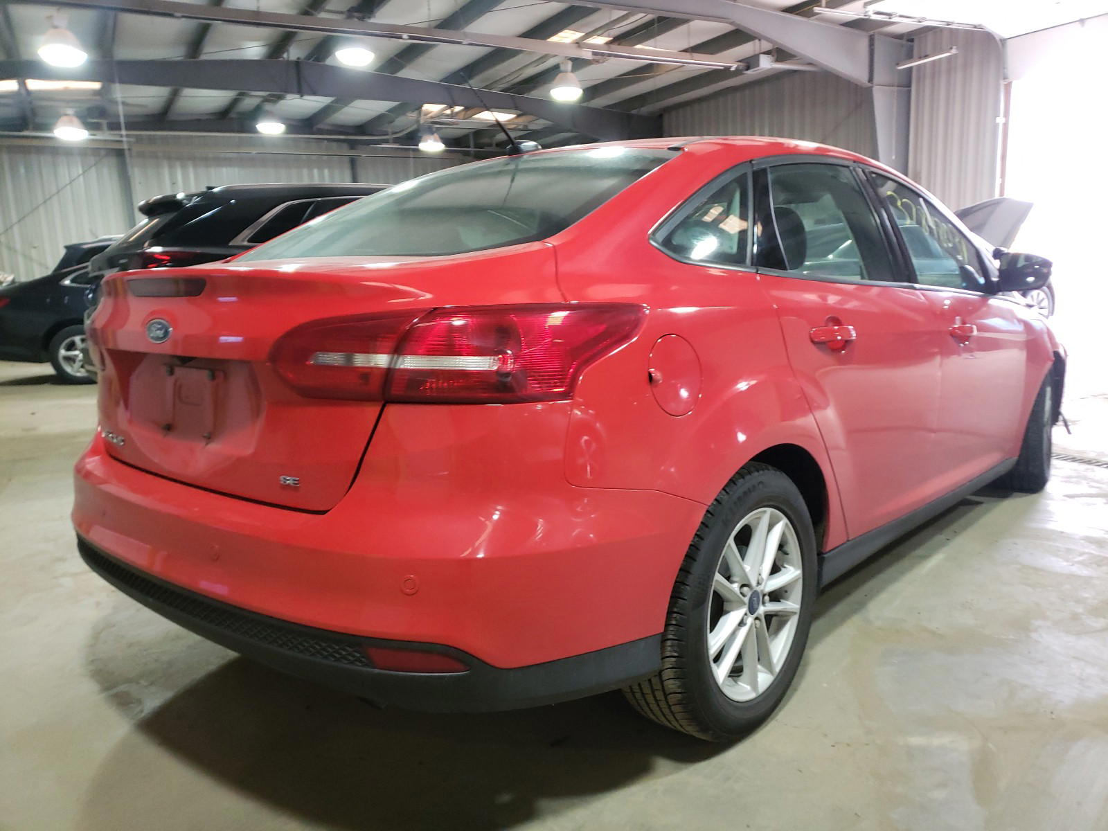 Photo 4 from auction – 2015 FORD FOCUS SE with VIN 1FADP3F2XFL292910