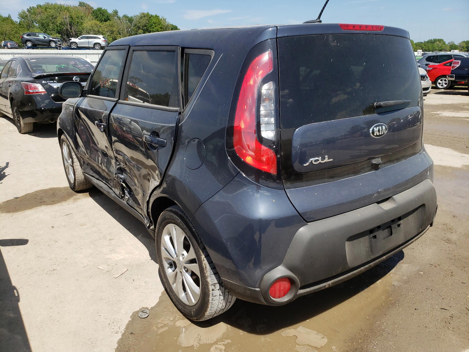 Photo 3 from auction – 2015 KIA SOUL with VIN KNDJP3A59F7194460