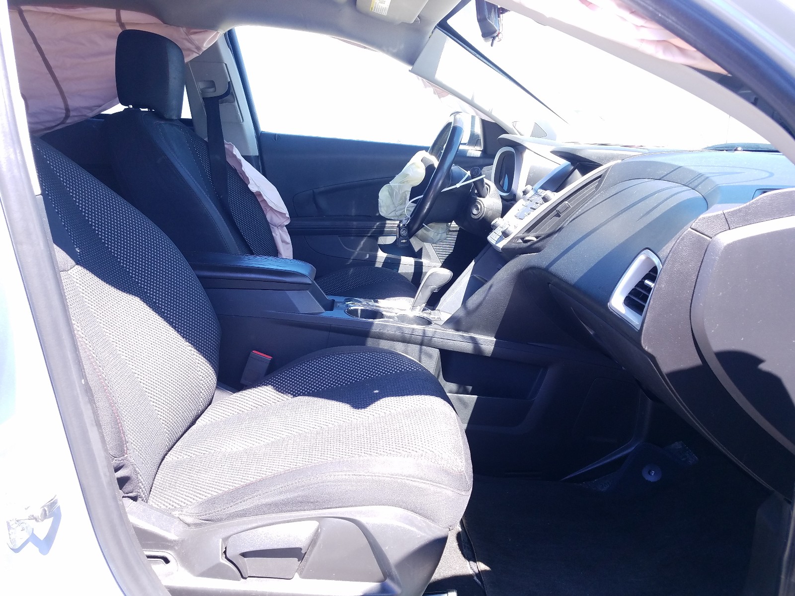 Photo 5 from auction – 2015 CHEVROLET EQUINOX LT with VIN 2GNALBEK9F6281952