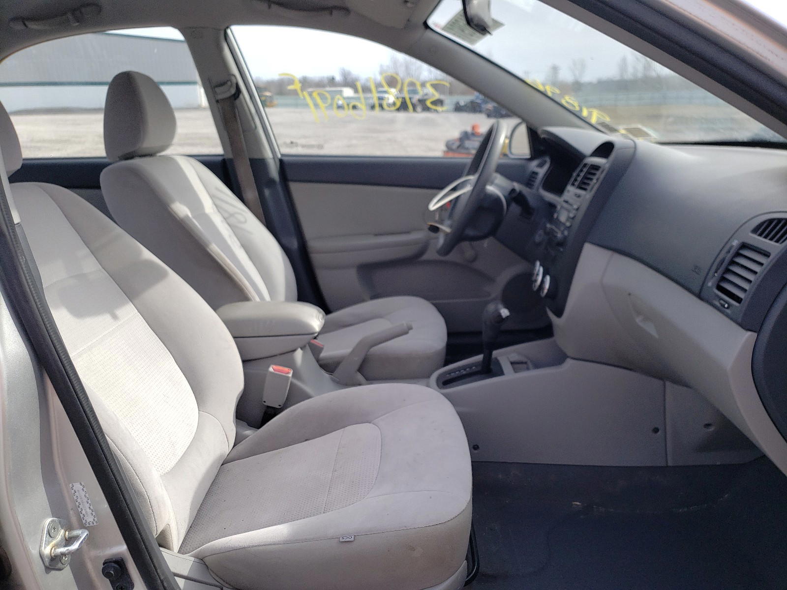 Photo 5 from auction – 2009 KIA SPECTRA EX with VIN KNAFE222495643146