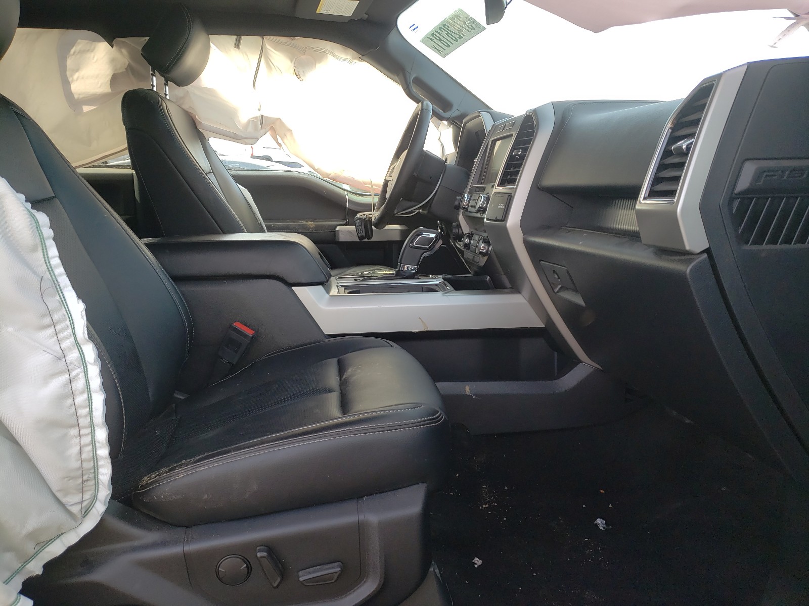 Photo 5 from auction – 2019 FORD F150 SUPER with VIN 1FTFW1E40KKD56157