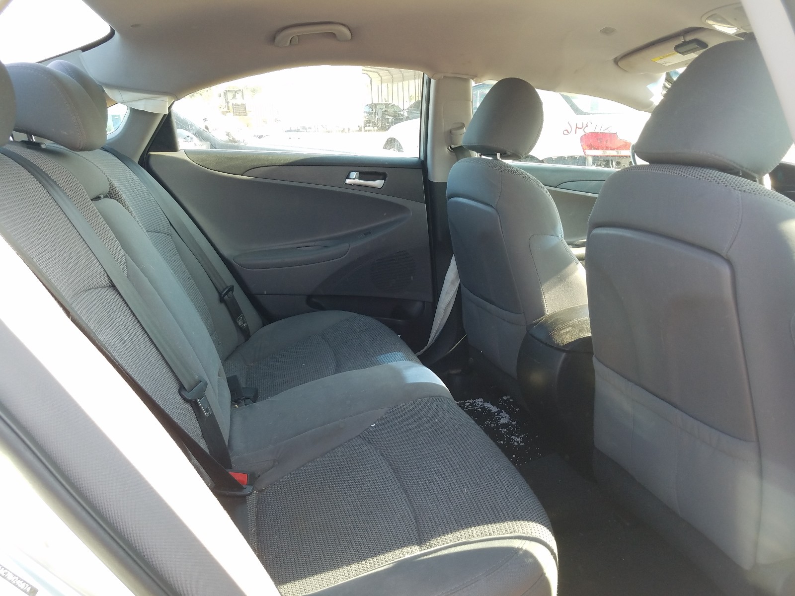 Photo 6 from auction – 2011 HYUNDAI SONATA GLS with VIN 5NPEB4AC7BH245674