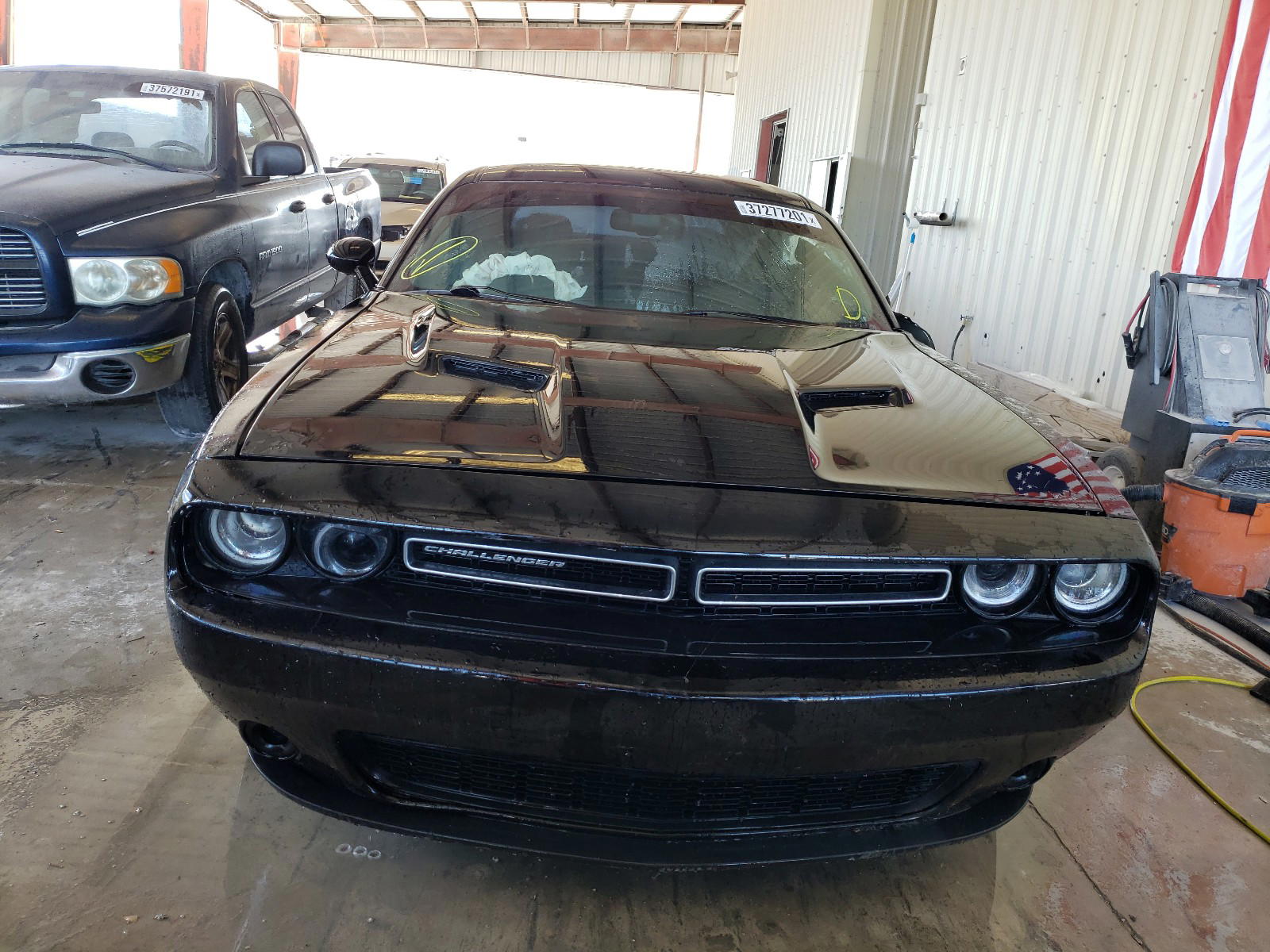 Photo 9 from auction – 2015 DODGE CHALLENGER with VIN 2C3CDZAG6FH739769
