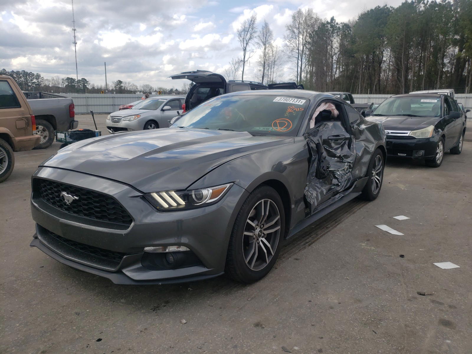 Photo 2 from auction – 2016 FORD MUSTANG with VIN 1FA6P8TH9G5210895