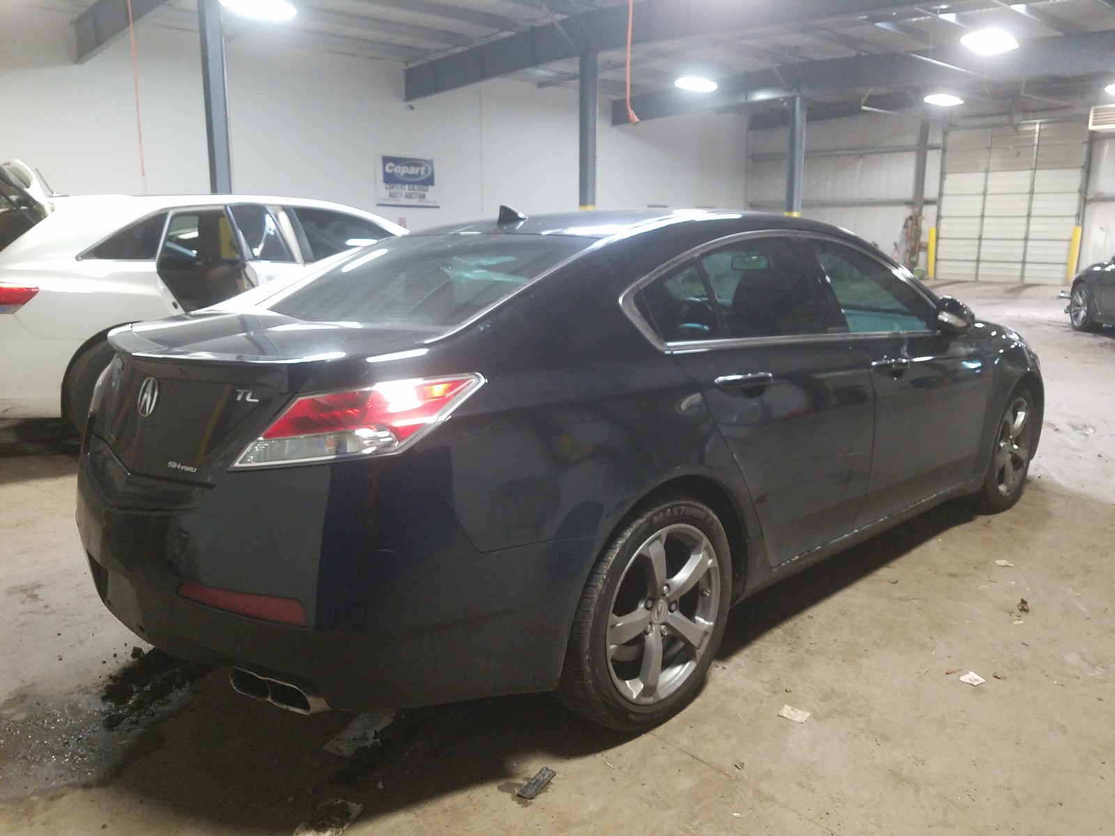 Photo 4 from auction – 2011 ACURA TL with VIN 19UUA9F51BA003171