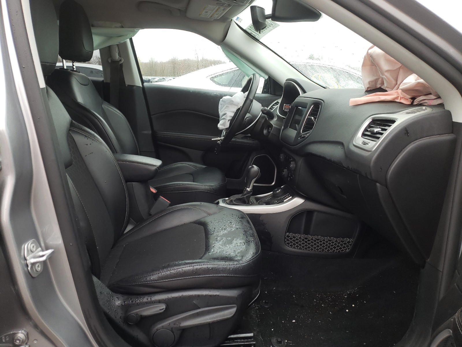 Photo 5 from auction – 2019 JEEP COMPASS LA with VIN 3C4NJDBB3KT834276