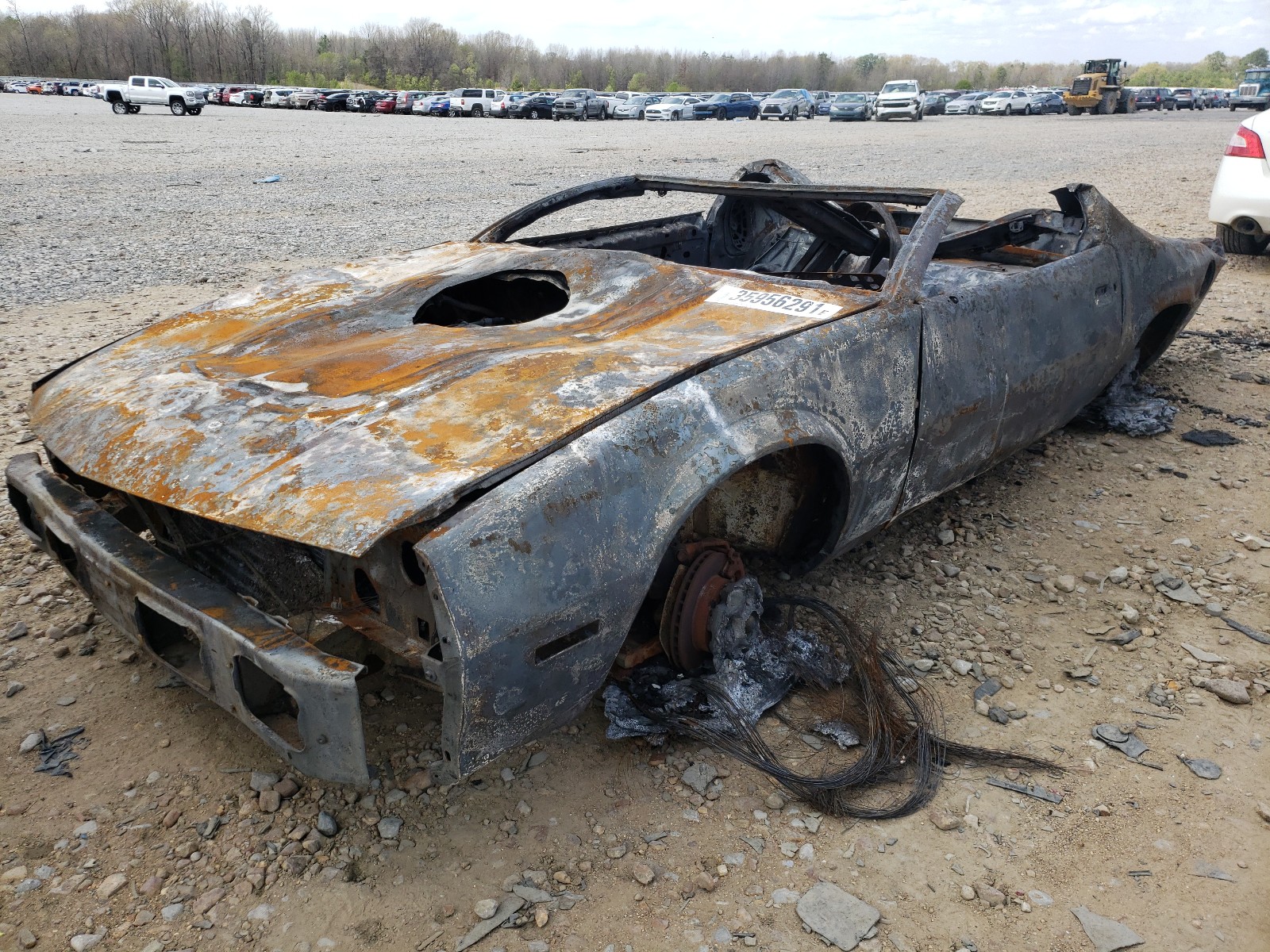Photo 2 from auction – 1983 CHEVROLET CAMARO with VIN 1G1AP87H0DL138113