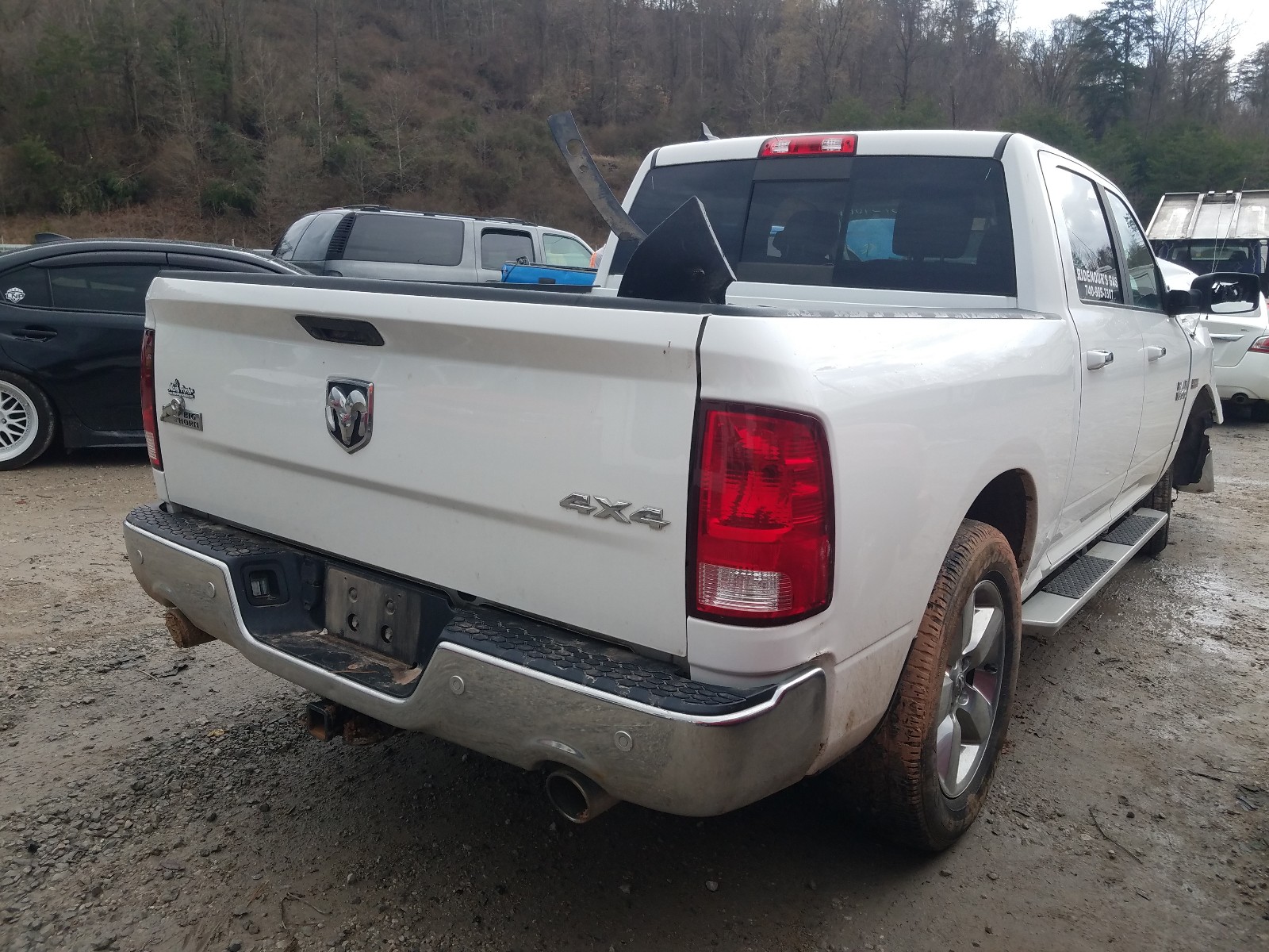 Foto 4 de la subasta – 2017 RAM 1500 SLT con VIN 1C6RR7LT1HS795739