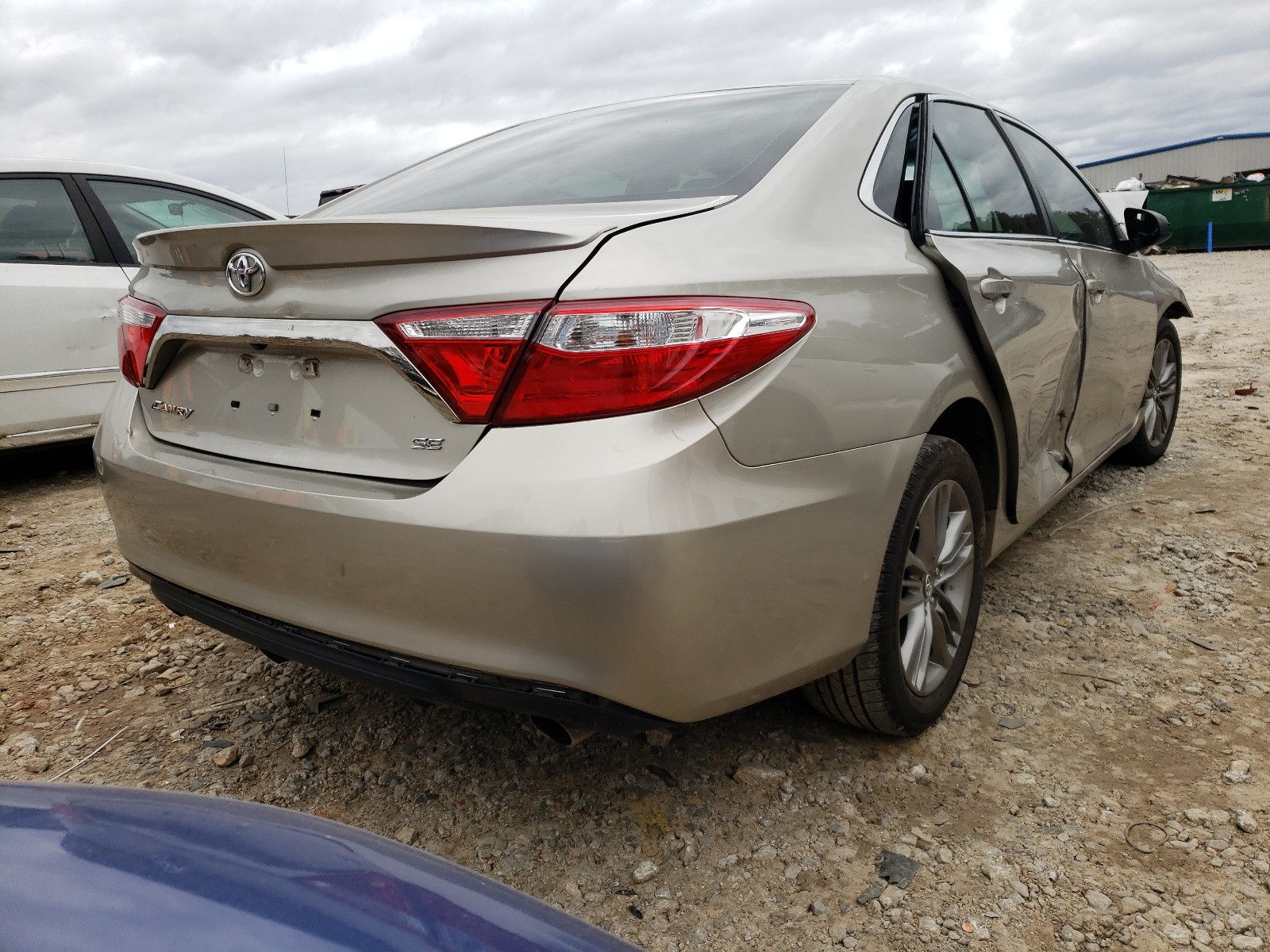 Photo 4 from auction – 2017 TOYOTA CAMRY LE with VIN 4T1BF1FK7HU413796