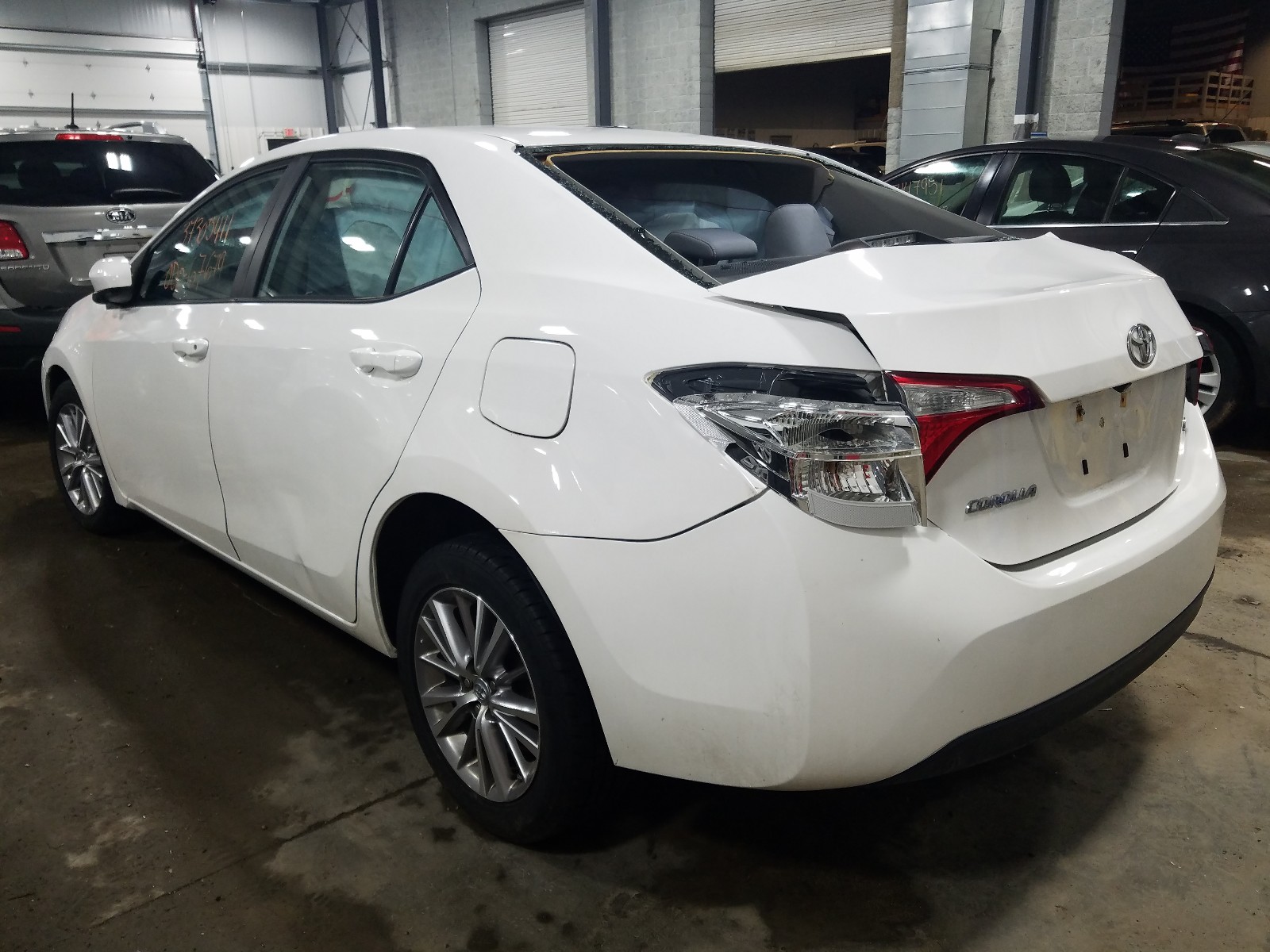 Photo 3 from auction – 2014 TOYOTA COROLLA L with VIN 2T1BURHE9EC150154