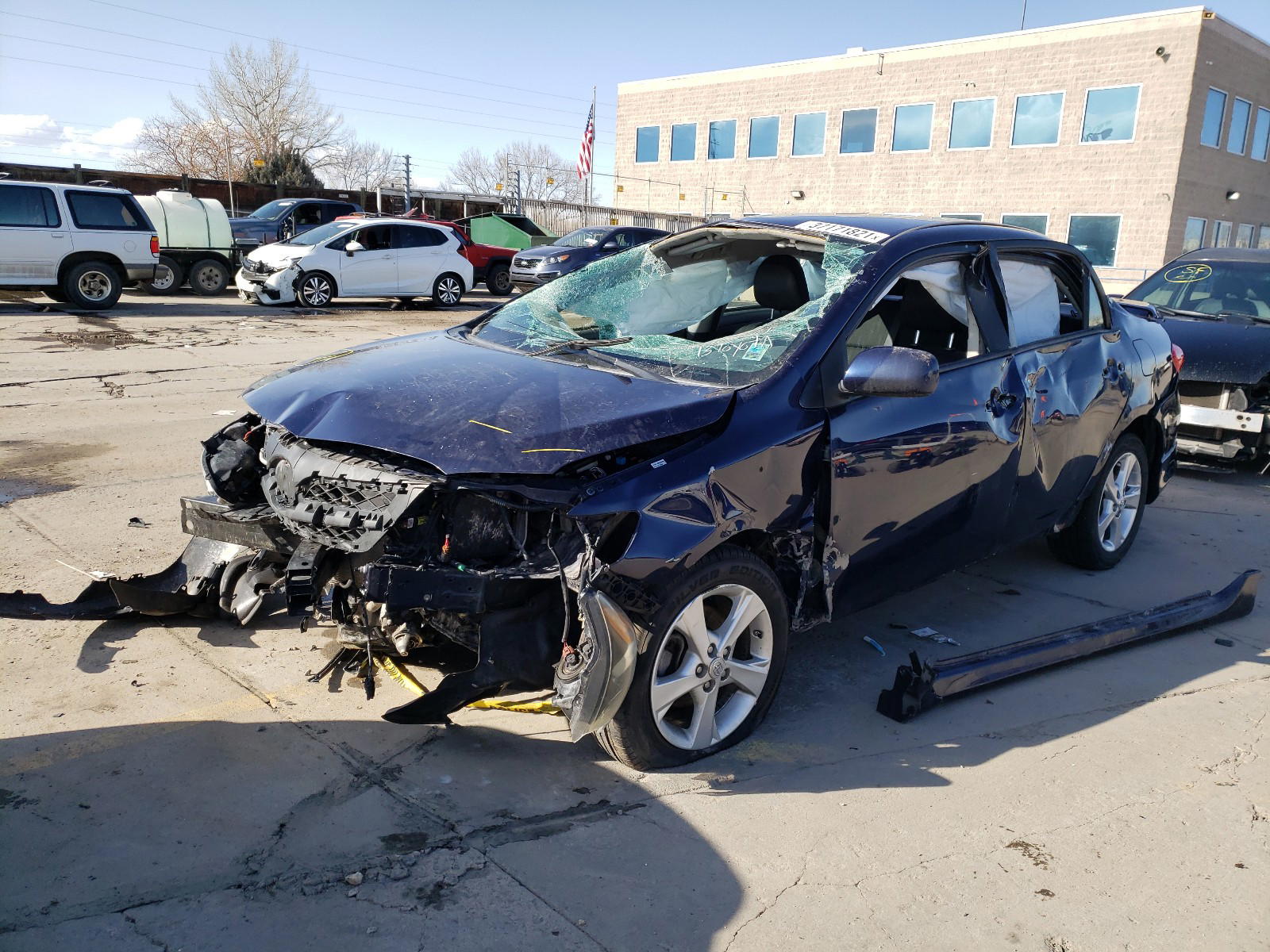 Photo 2 from auction – 2013 TOYOTA COROLLA BA with VIN 2T1BU4EEXDC998579