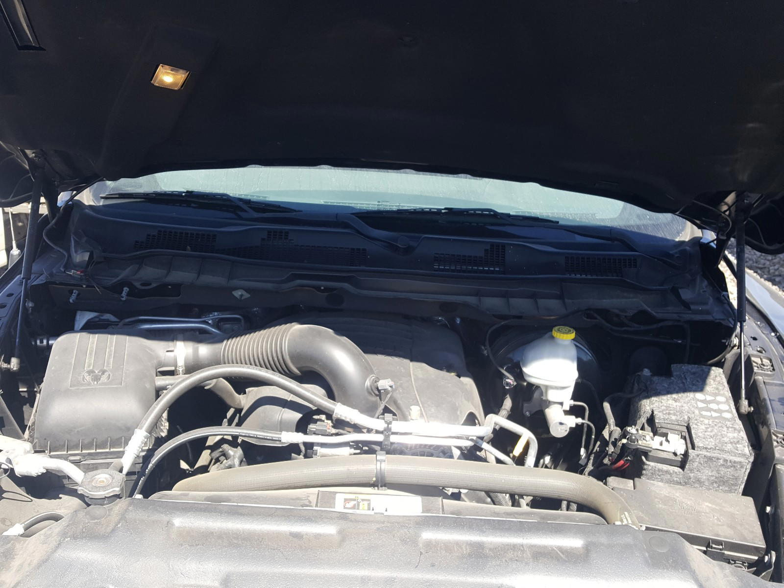 Photo 7 from auction – 2016 RAM 1500 SLT with VIN 3C6RR7LT5GG163901