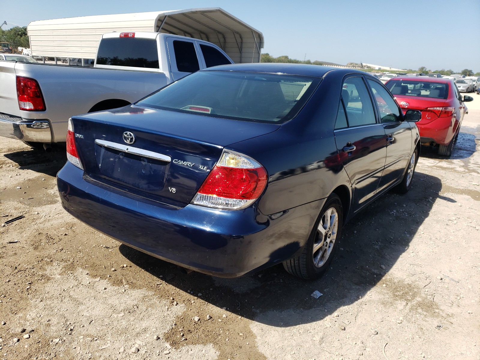 Photo 4 from auction – 2005 TOYOTA CAMRY LE with VIN 4T1BF30K95U098080