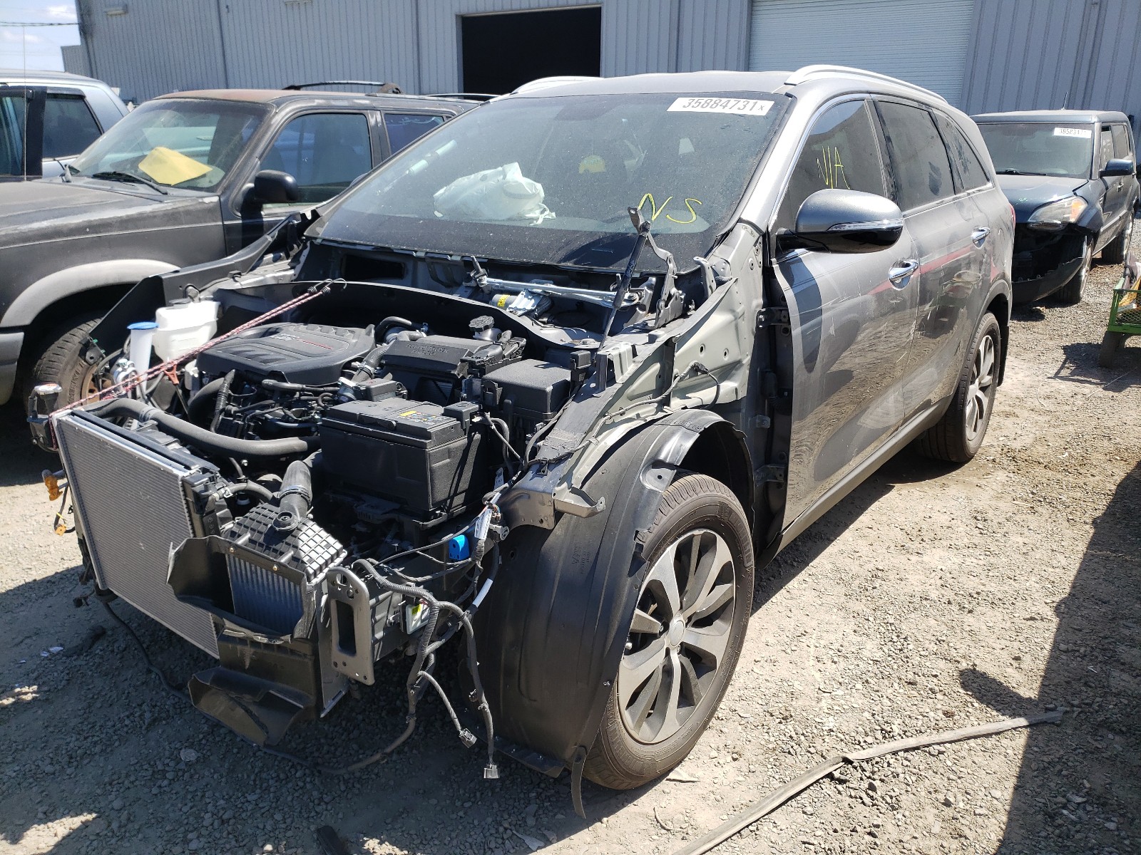 Photo 2 from auction – 2018 KIA SORENTO EX with VIN 5XYPH4A11JG375798