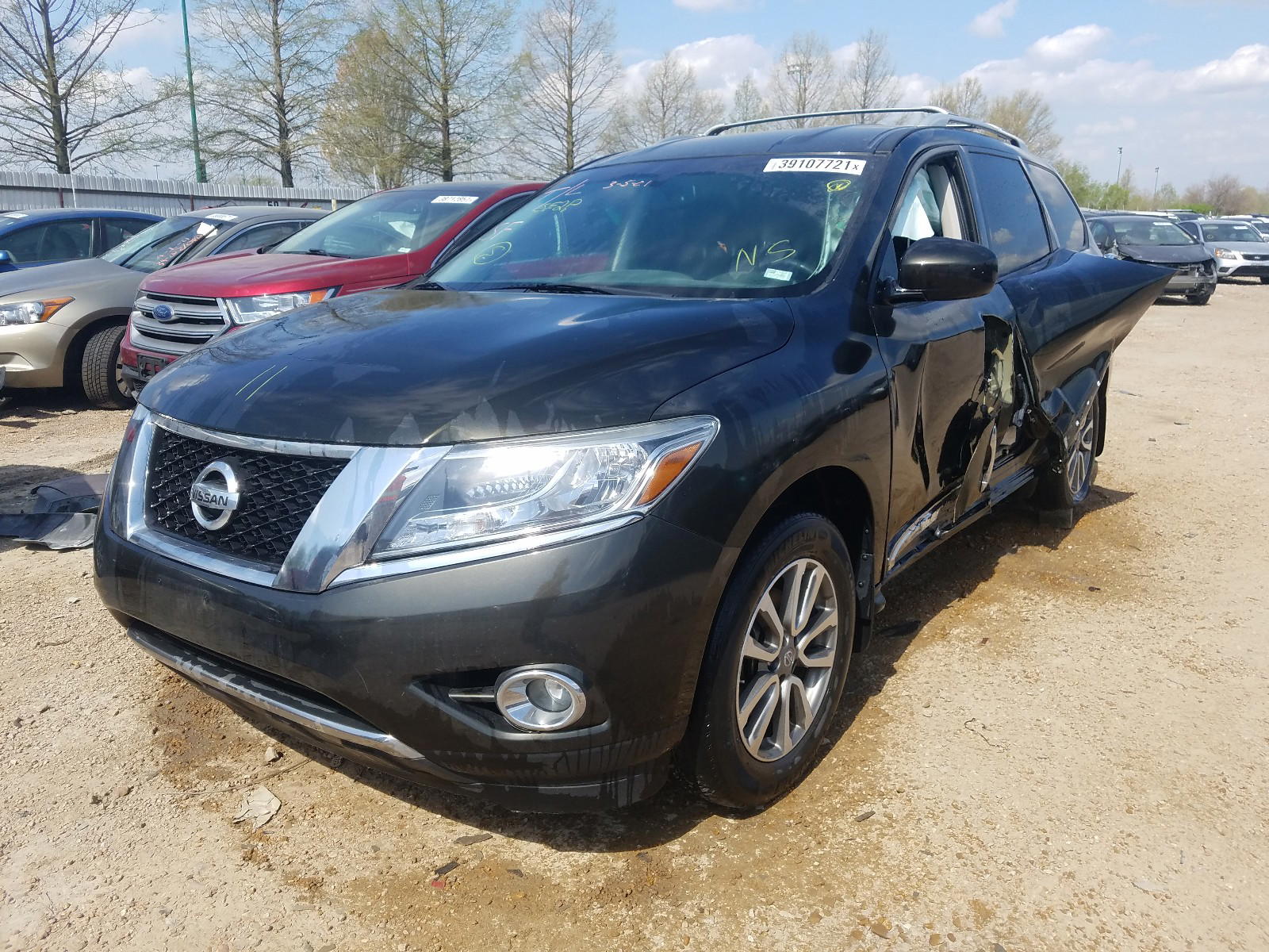 Photo 2 from auction – 2016 NISSAN PATHFINDER with VIN 5N1AR2MN0GC628219