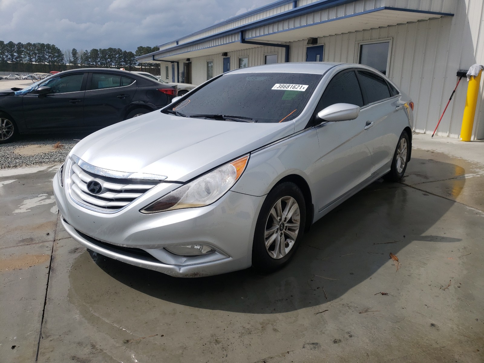 Photo 2 from auction – 2013 HYUNDAI SONATA GLS with VIN 5NPEB4ACXDH506900