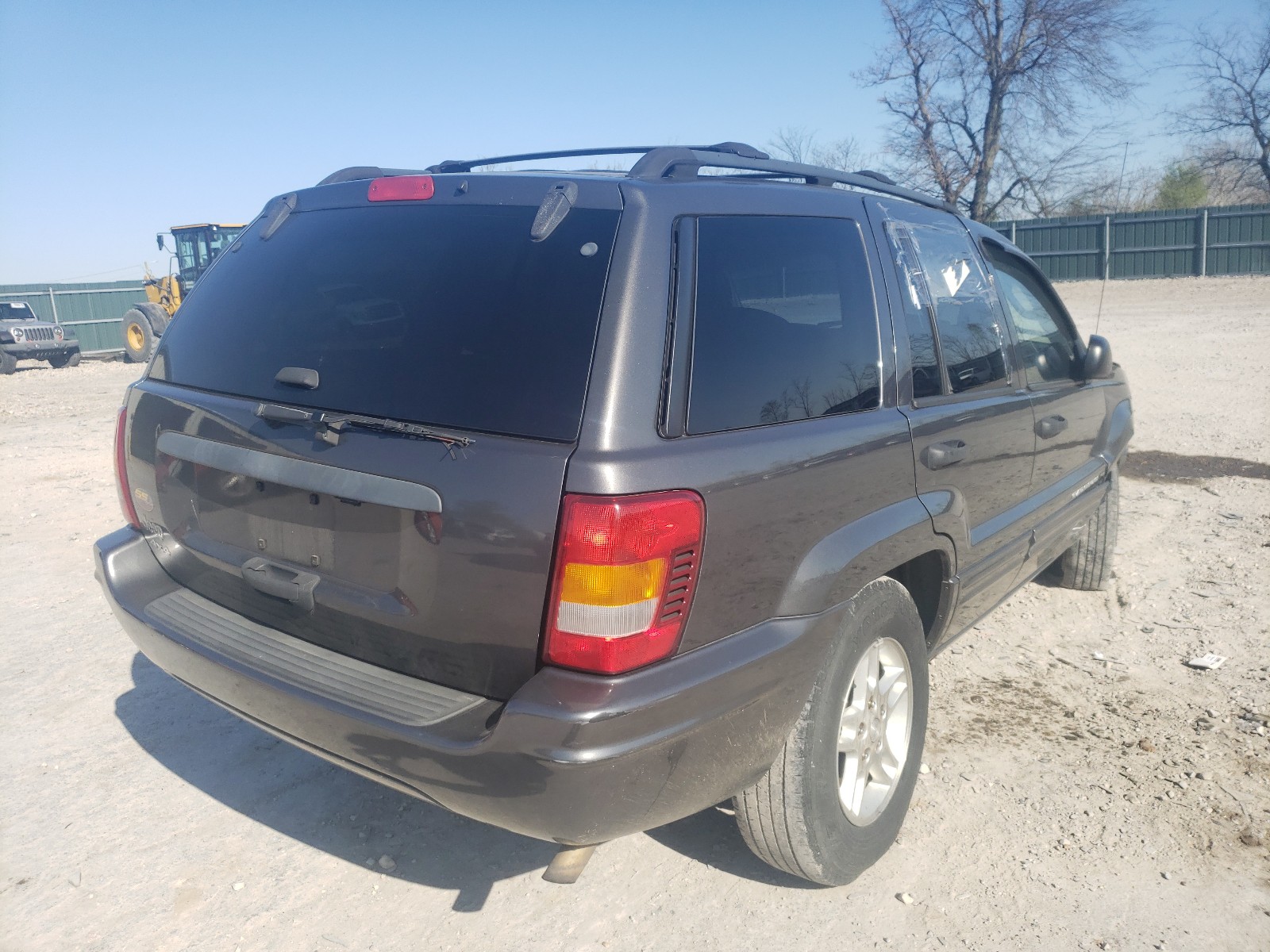 Photo 4 from auction – 2004 JEEP GRAND CHER with VIN 1J4GW48S04C189256