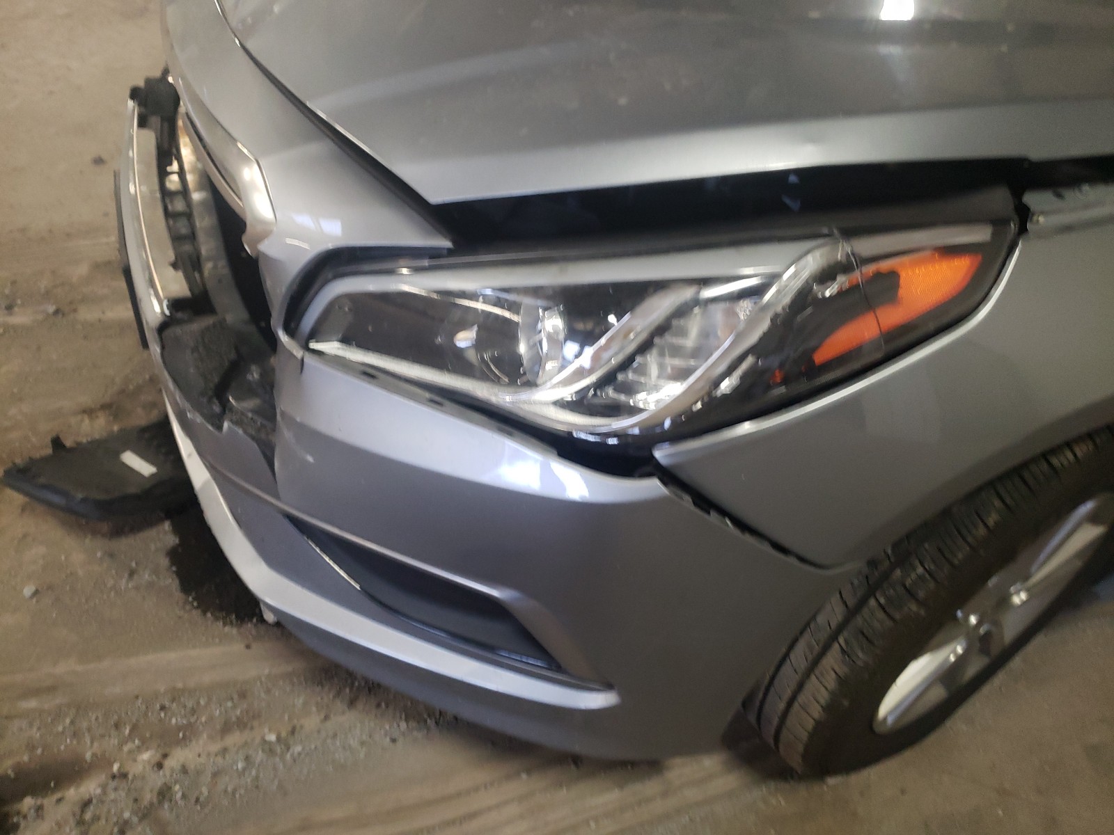 Photo 9 from auction – 2016 HYUNDAI SONATA SE with VIN 5NPE24AF3GH297255