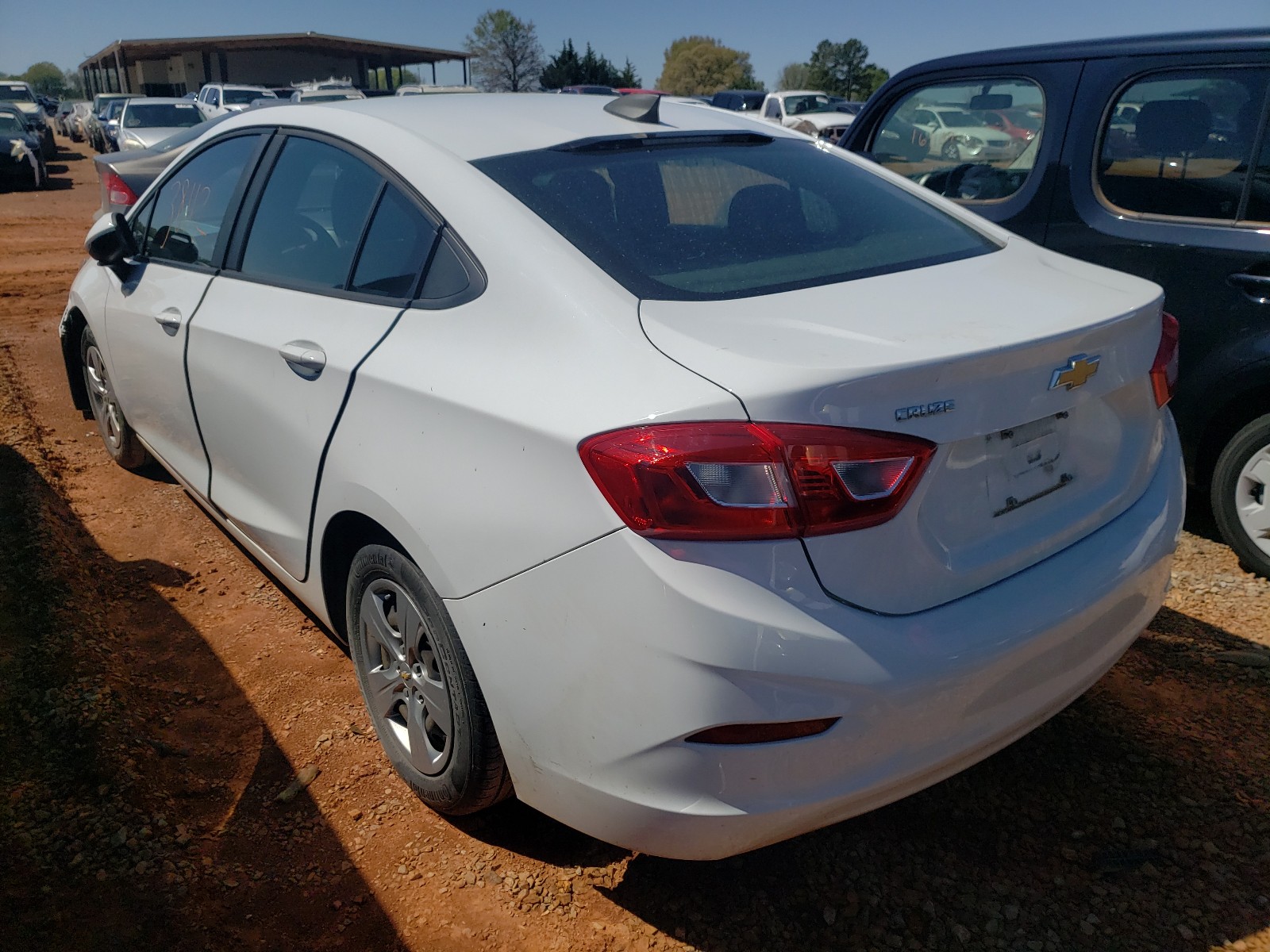 Photo 3 from auction – 2017 CHEVROLET CRUZE LS with VIN 1G1BC5SM4H7239396
