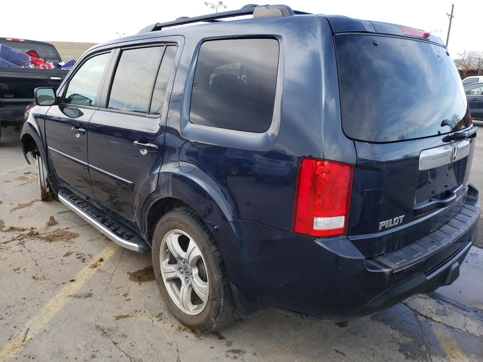 Photo 3 from auction – 2012 HONDA PILOT EXL with VIN 5FNYF4H62CB040846